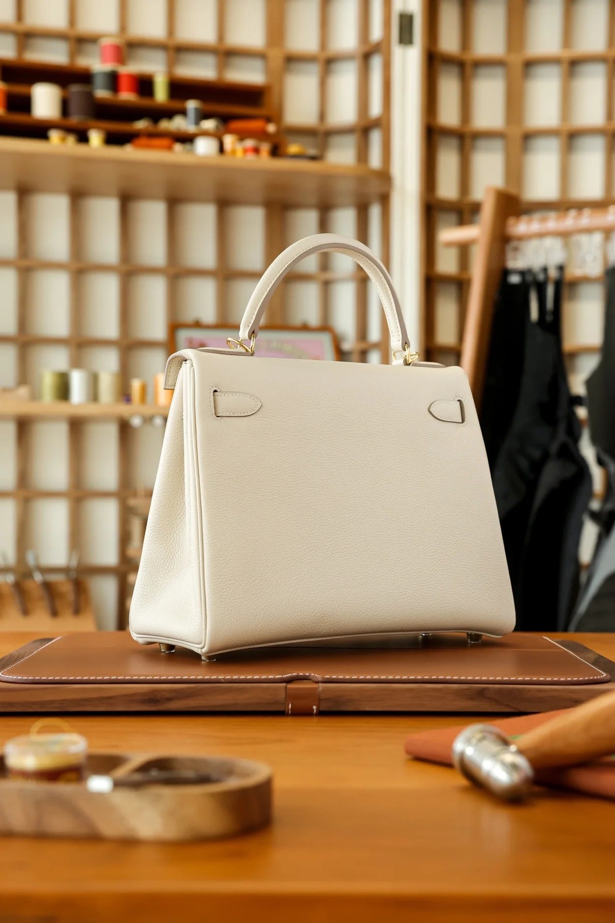 에르메스 켈리 25 르투르네 크레 골드 하드웨어 (100% HAND MADE)