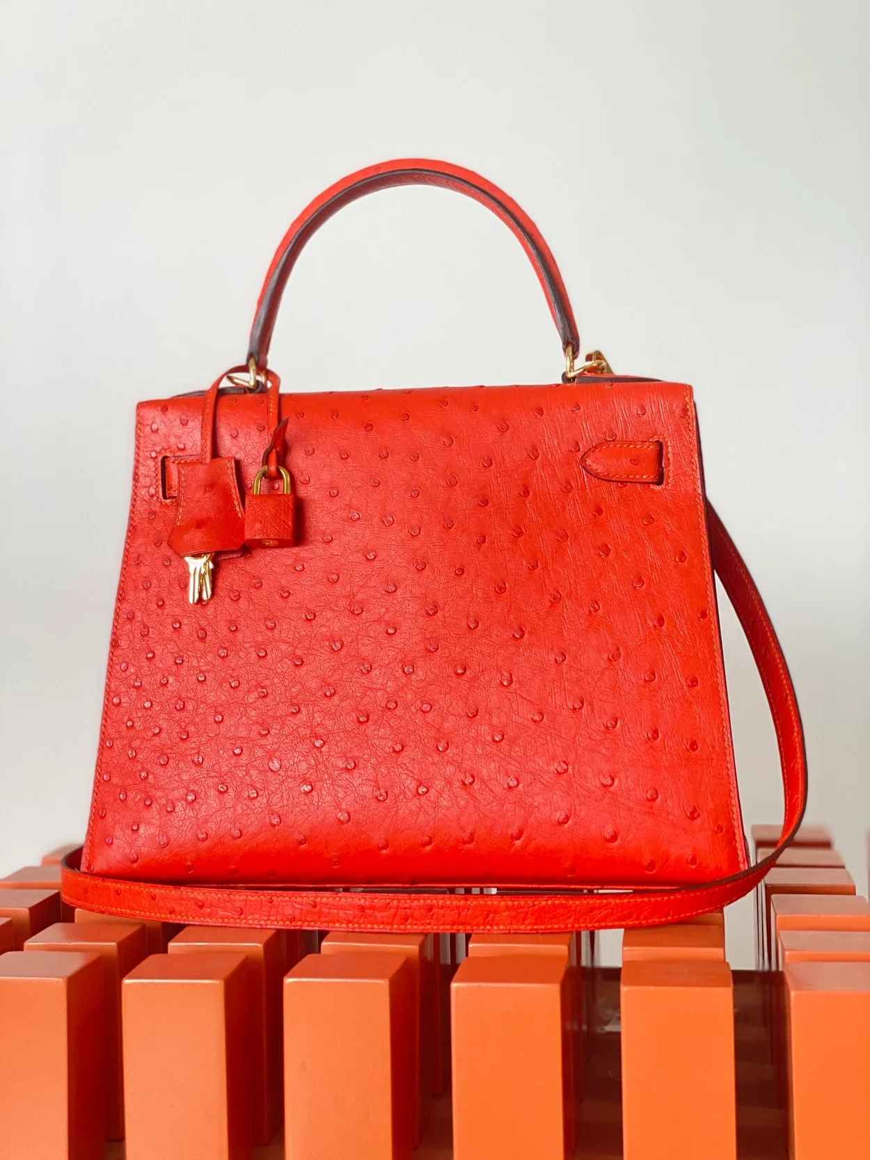 에르메스 켈리 28 셀리에 오스트리치 레드 골드 하드웨어 (100% HAND MADE)