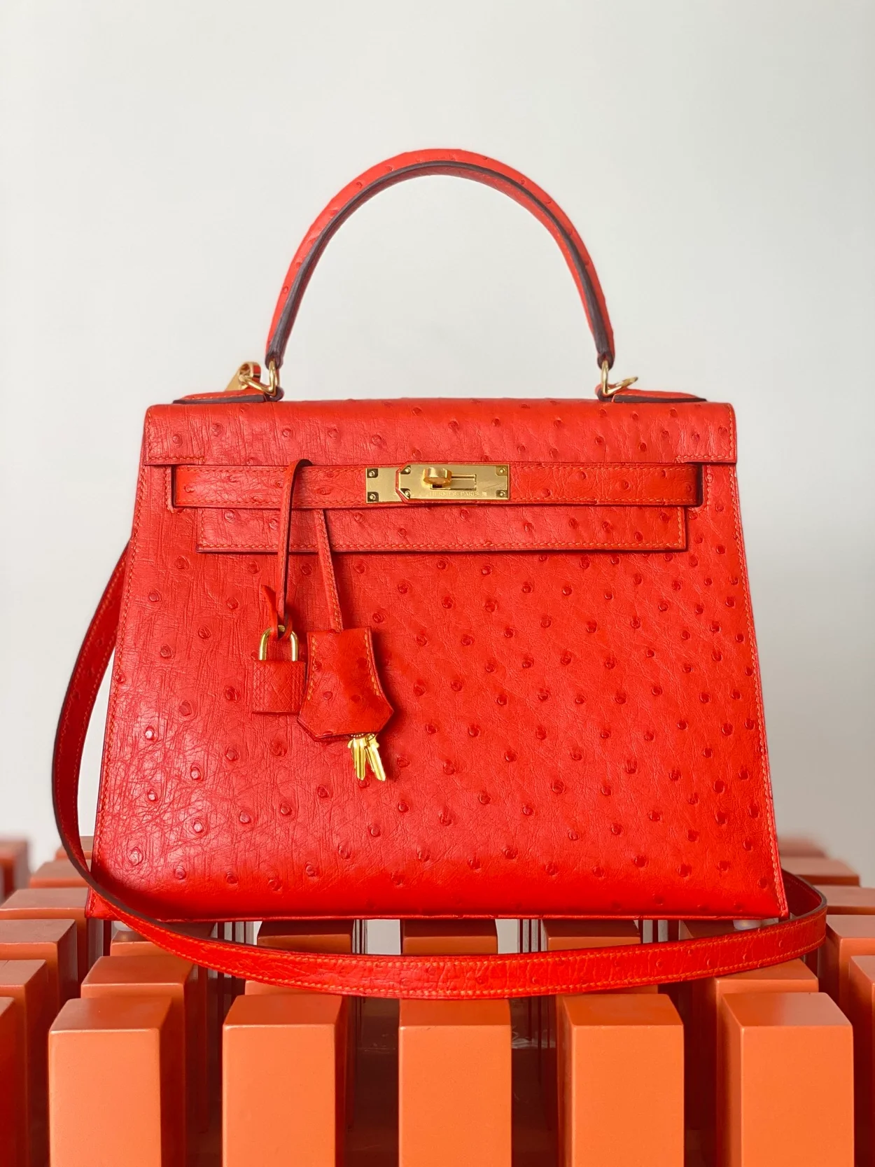 에르메스 켈리 28 셀리에 오스트리치 레드 골드 하드웨어 (100% HAND MADE)