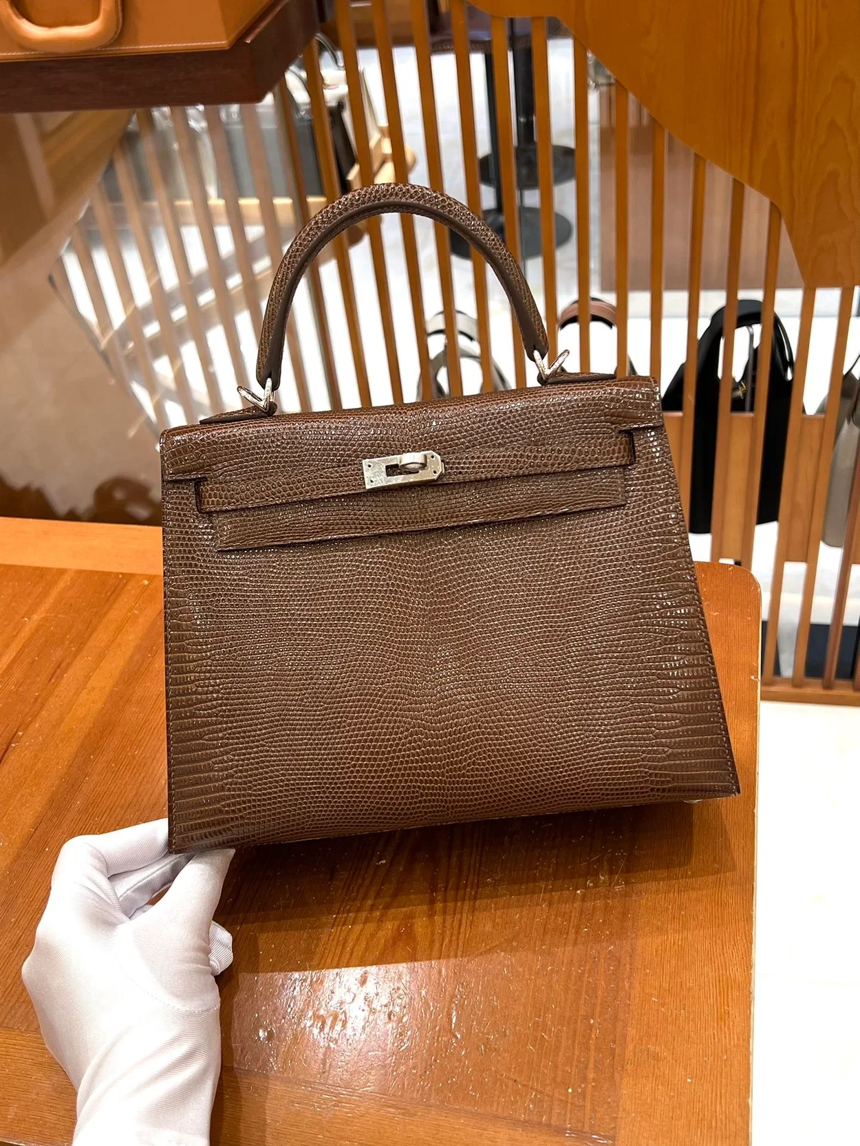 에르메스 켈리 25 셀리에 리자드 브라운 팔라듐 하드웨어 (100% HAND MADE)