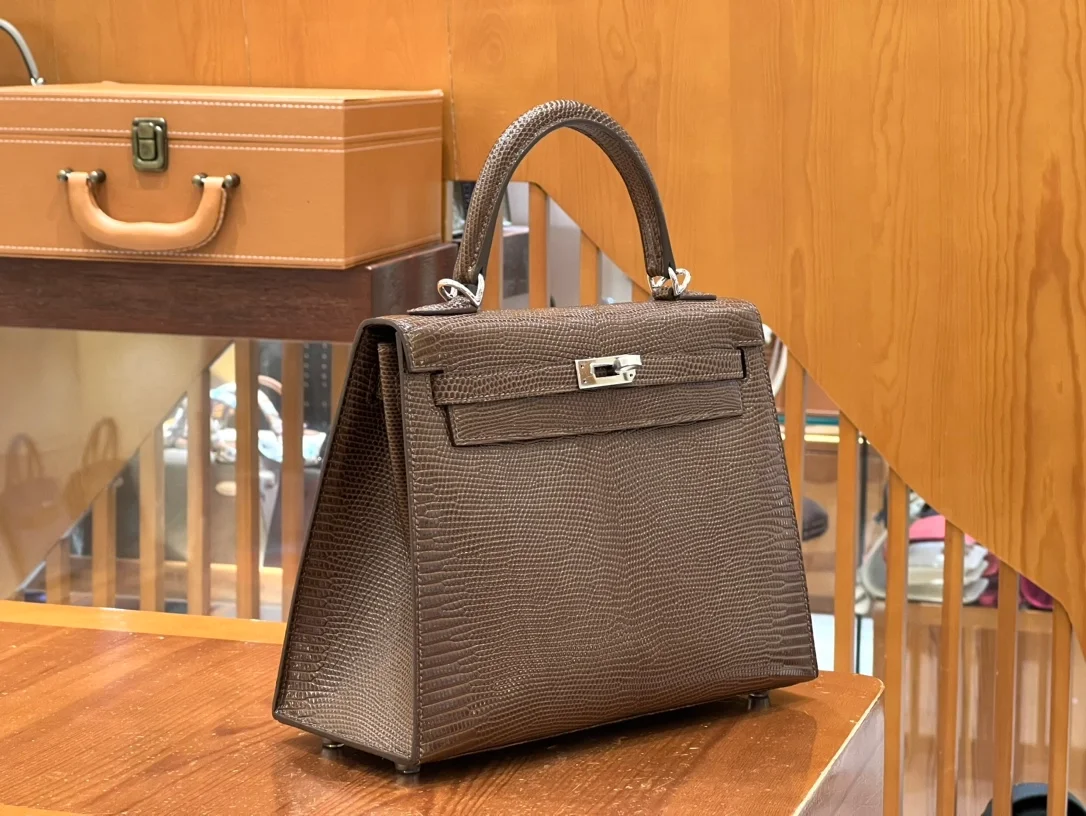 에르메스 켈리 25 셀리에 리자드 브라운 팔라듐 하드웨어 (100% HAND MADE)
