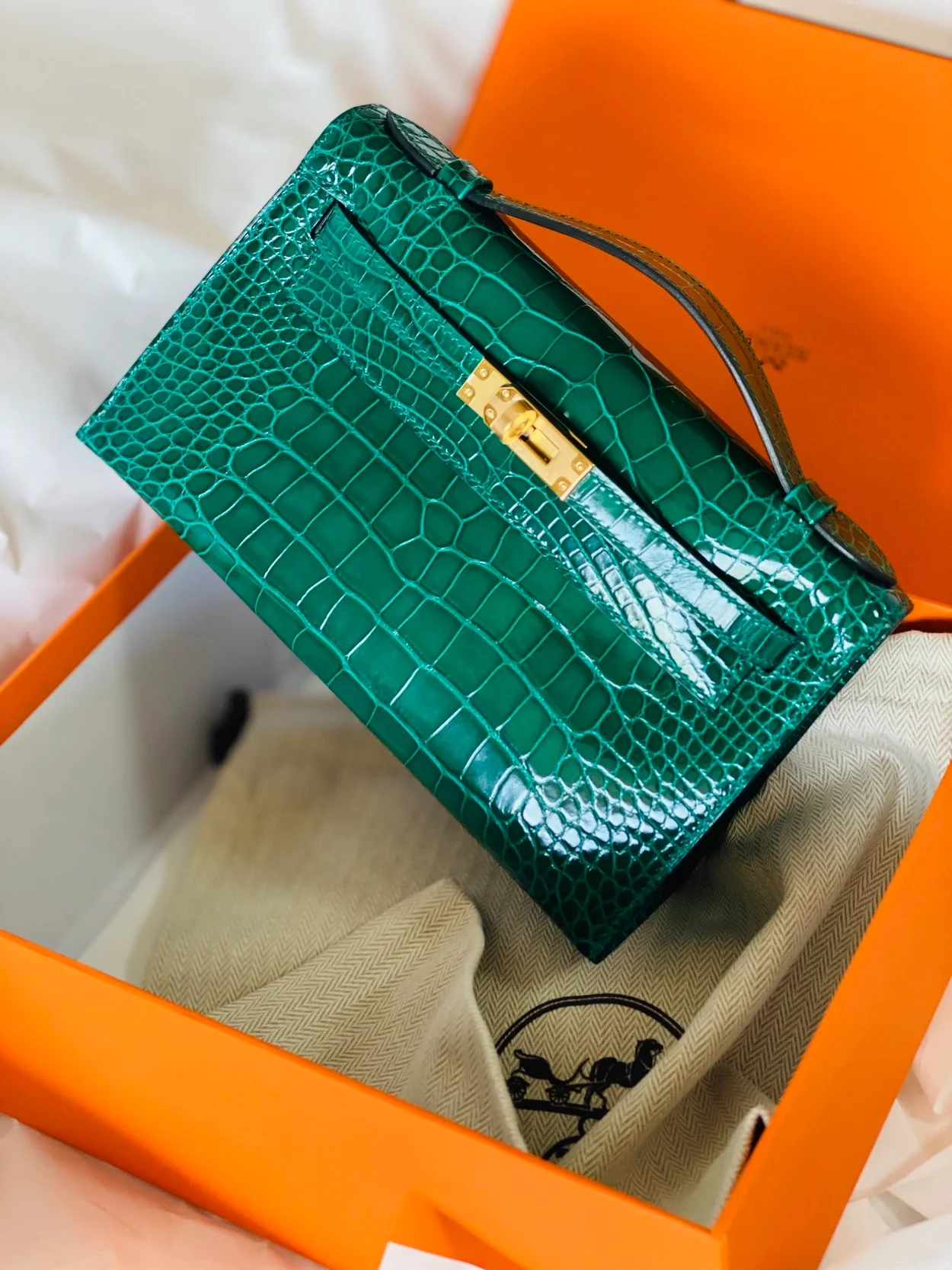 에르메스 켈리 포쉐트 엘리게이터 그린 골드 하드웨어 (100% HAND MADE)