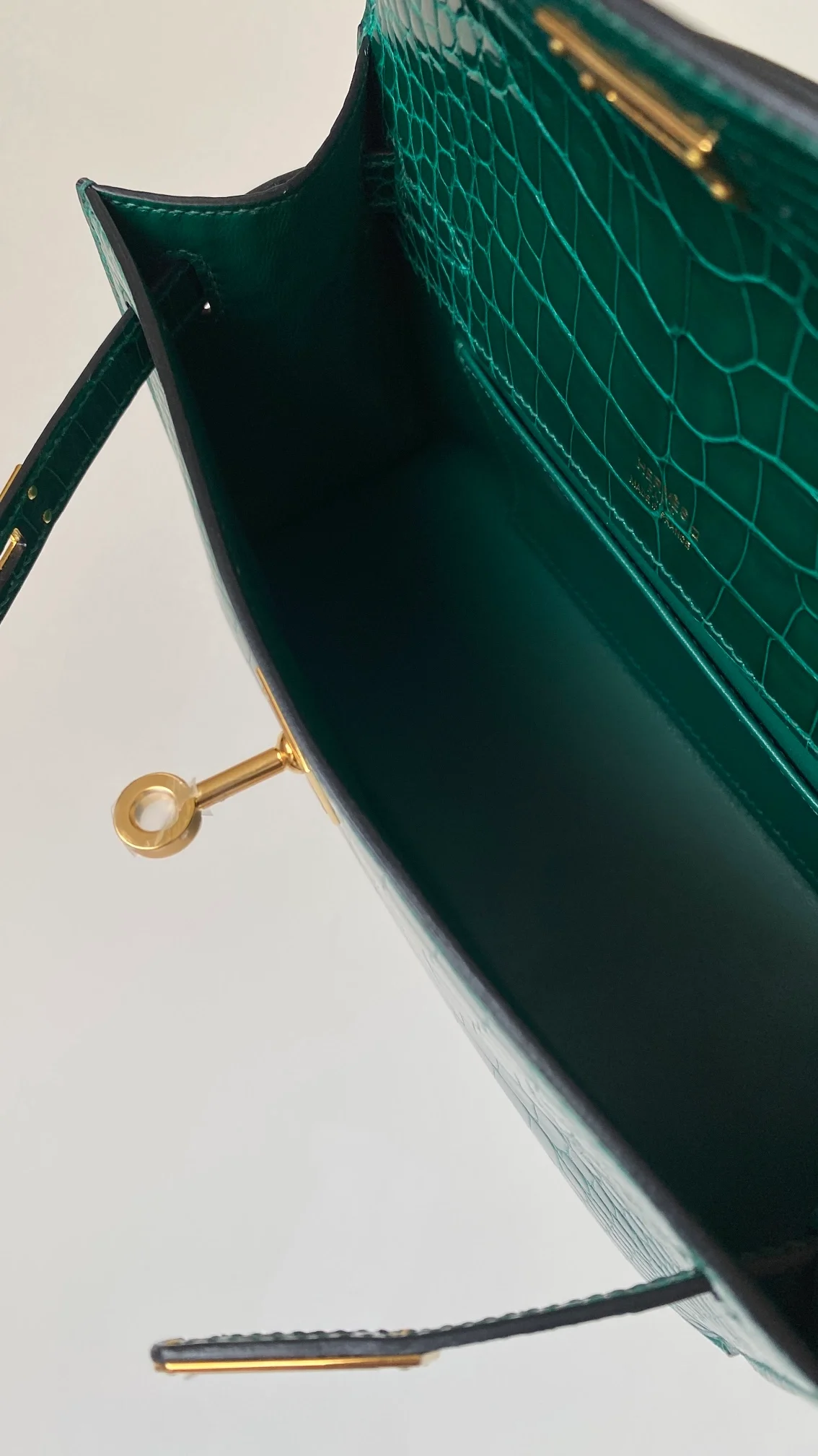 에르메스 켈리 포쉐트 엘리게이터 그린 골드 하드웨어 (100% HAND MADE)