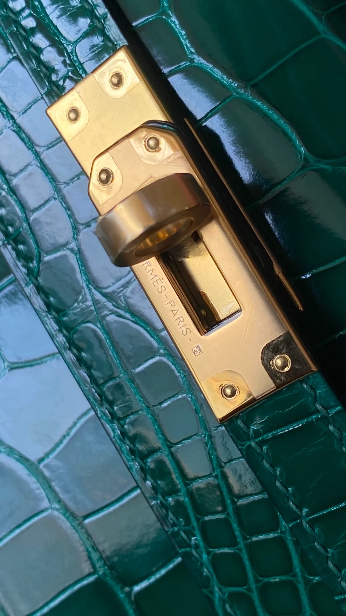 에르메스 켈리 포쉐트 엘리게이터 그린 골드 하드웨어 (100% HAND MADE)