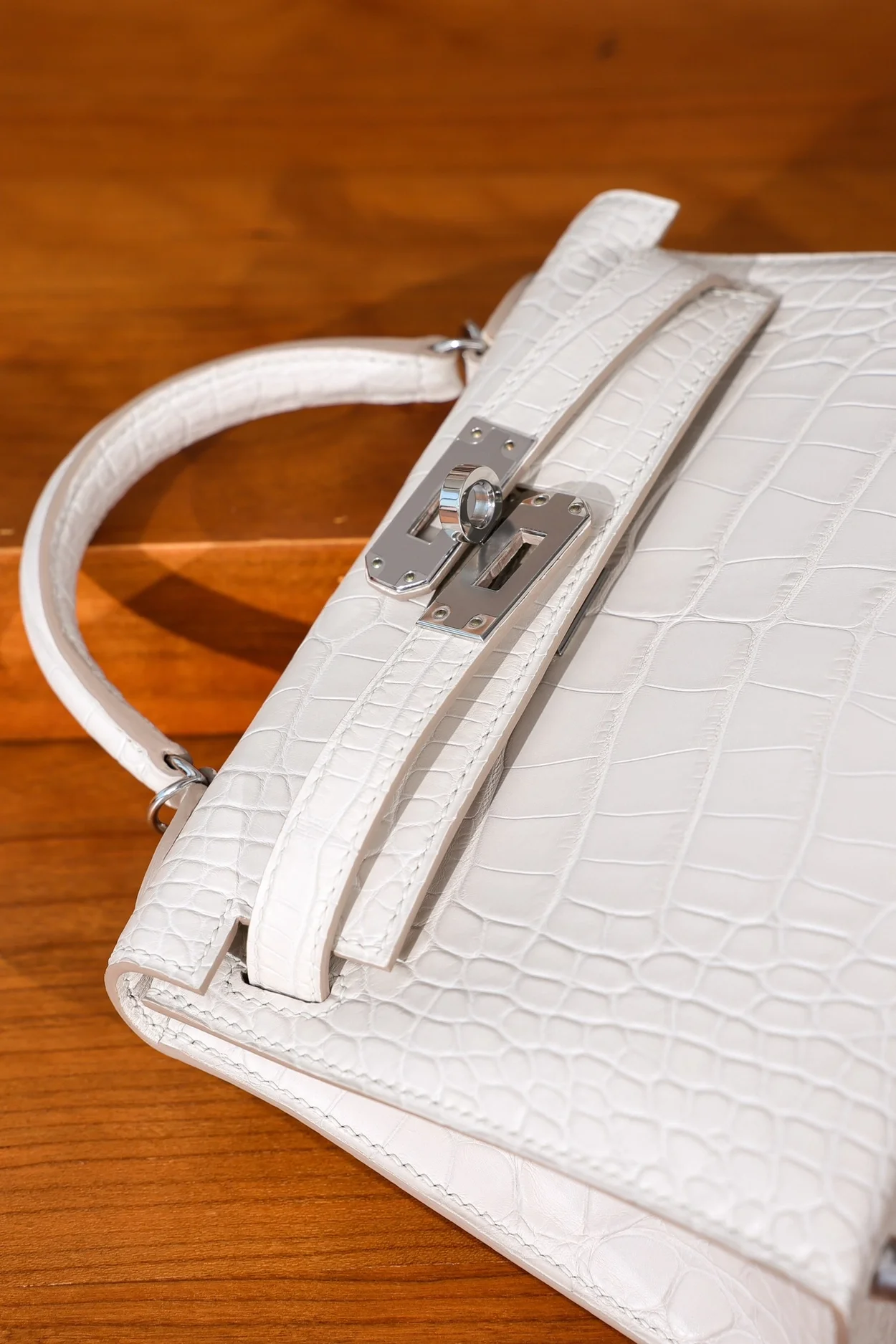 에르메스 미니 켈리 2 셀리에 엘리게이터 나타 팔라듐 하드웨어 (100% HAND MADE)