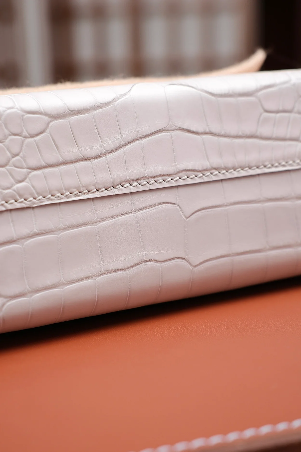 에르메스 미니 켈리 2 셀리에 엘리게이터 나타 팔라듐 하드웨어 (100% HAND MADE)