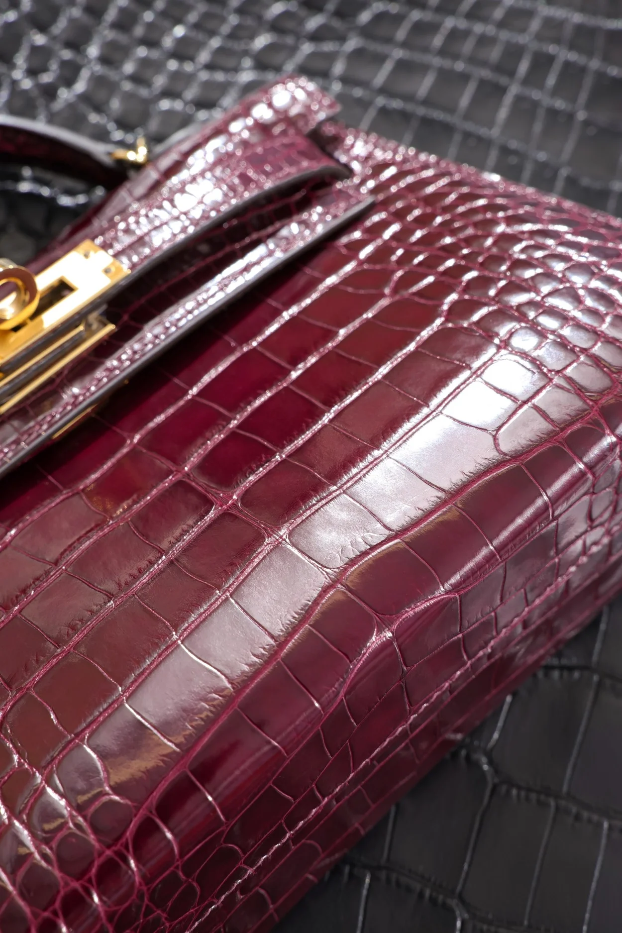 에르메스 미니 켈리 2 셀리에 엘리게이터 보르도 골드 하드웨어 (100% HAND MADE)