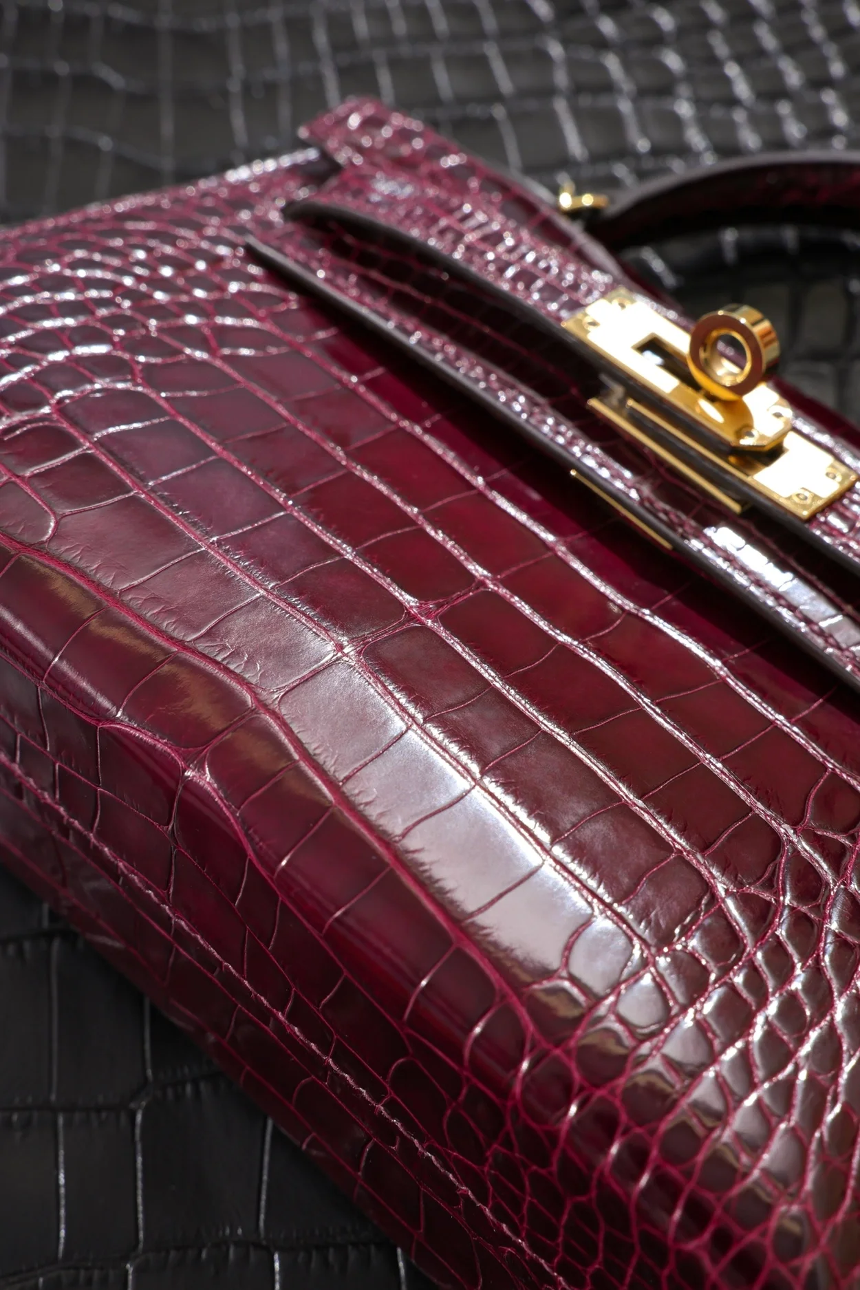 에르메스 미니 켈리 2 셀리에 엘리게이터 보르도 골드 하드웨어 (100% HAND MADE)