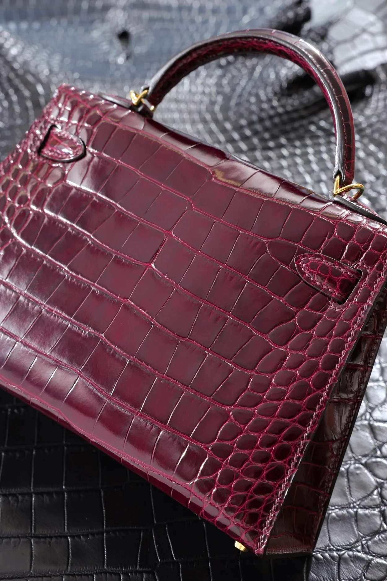 에르메스 미니 켈리 2 셀리에 엘리게이터 보르도 골드 하드웨어 (100% HAND MADE)