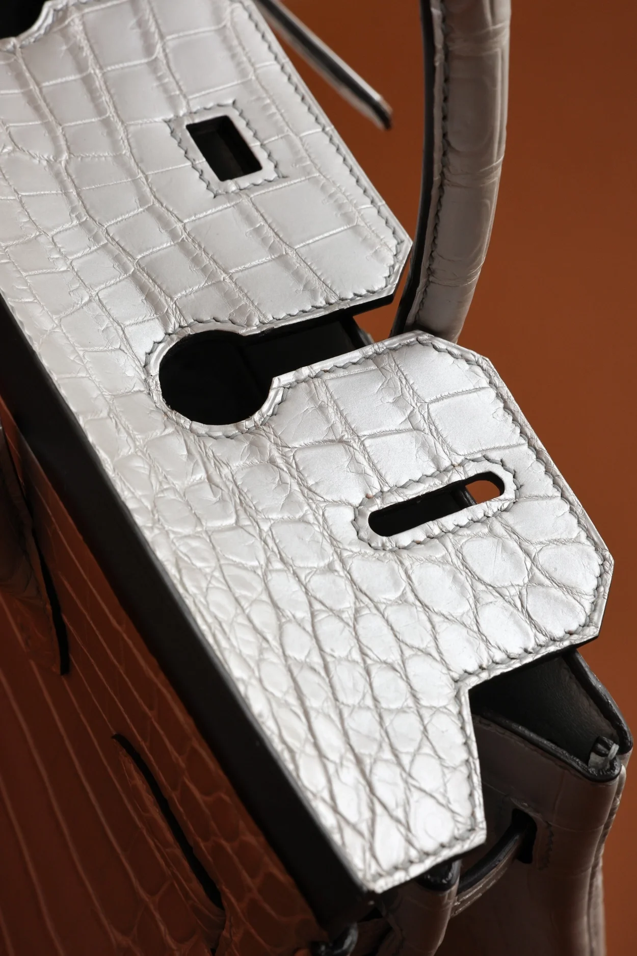 에르메스 버킨 30 르투르네 크로커다일 화이트 팔라듐 하드웨어 (100% HAND MADE)