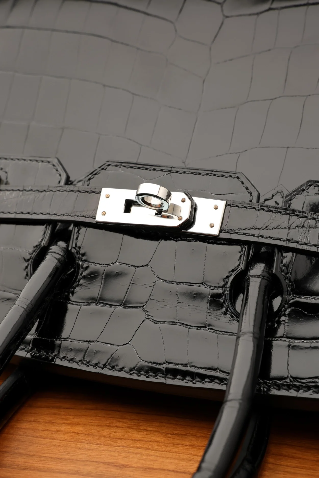 에르메스 버킨 25 르투르네 크로커다일 유광 블랙 실버 하드웨어 (100% HAND MADE)