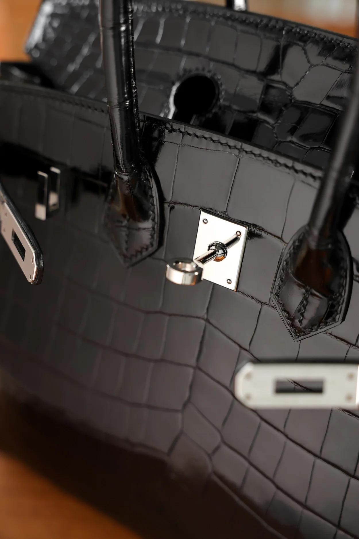 에르메스 버킨 25 르투르네 크로커다일 유광 블랙 실버 하드웨어 (100% HAND MADE)