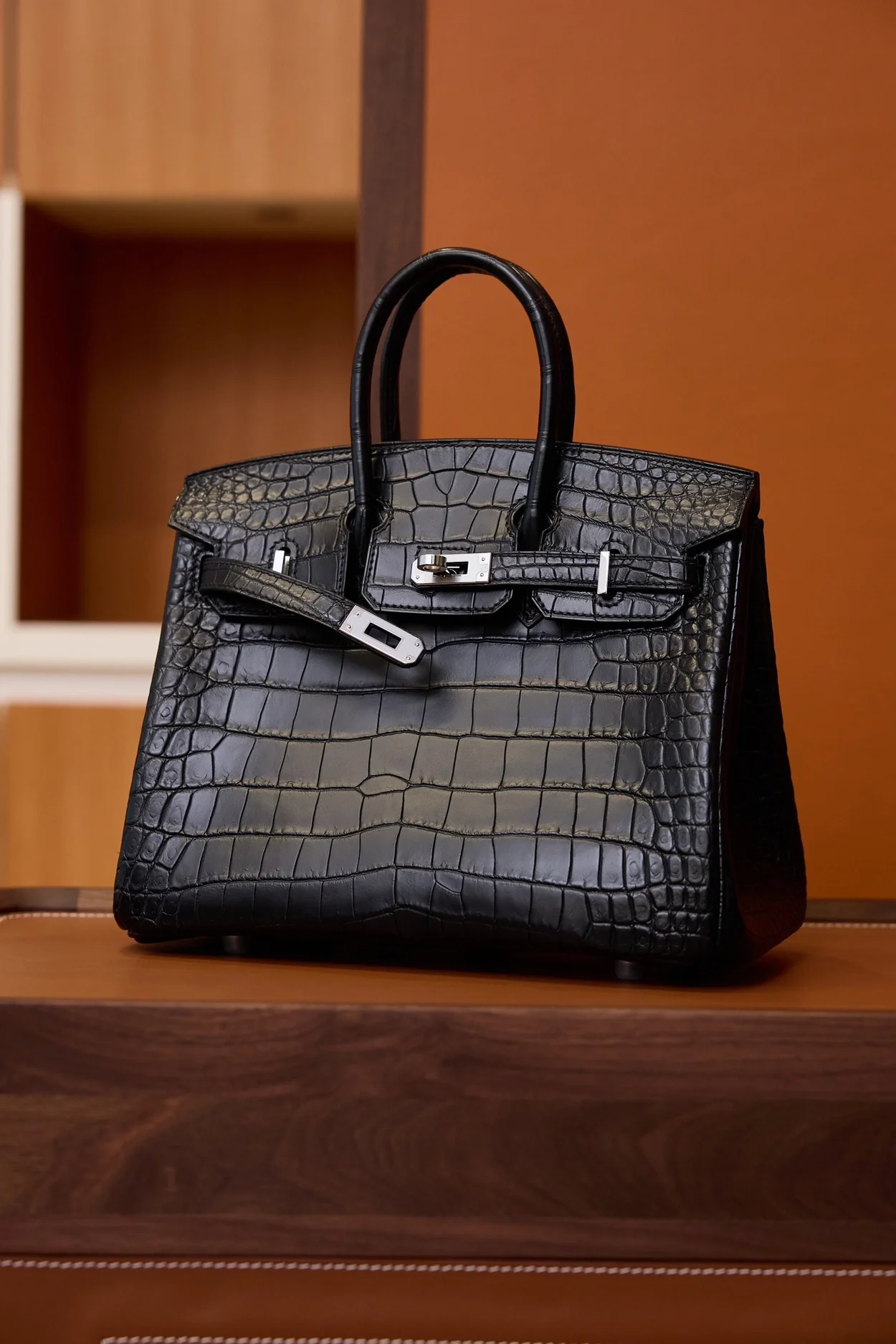 에르메스 버킨 25 셀리에 크로커다일 무광 블랙 실버 하드웨어 (100% HAND MADE)