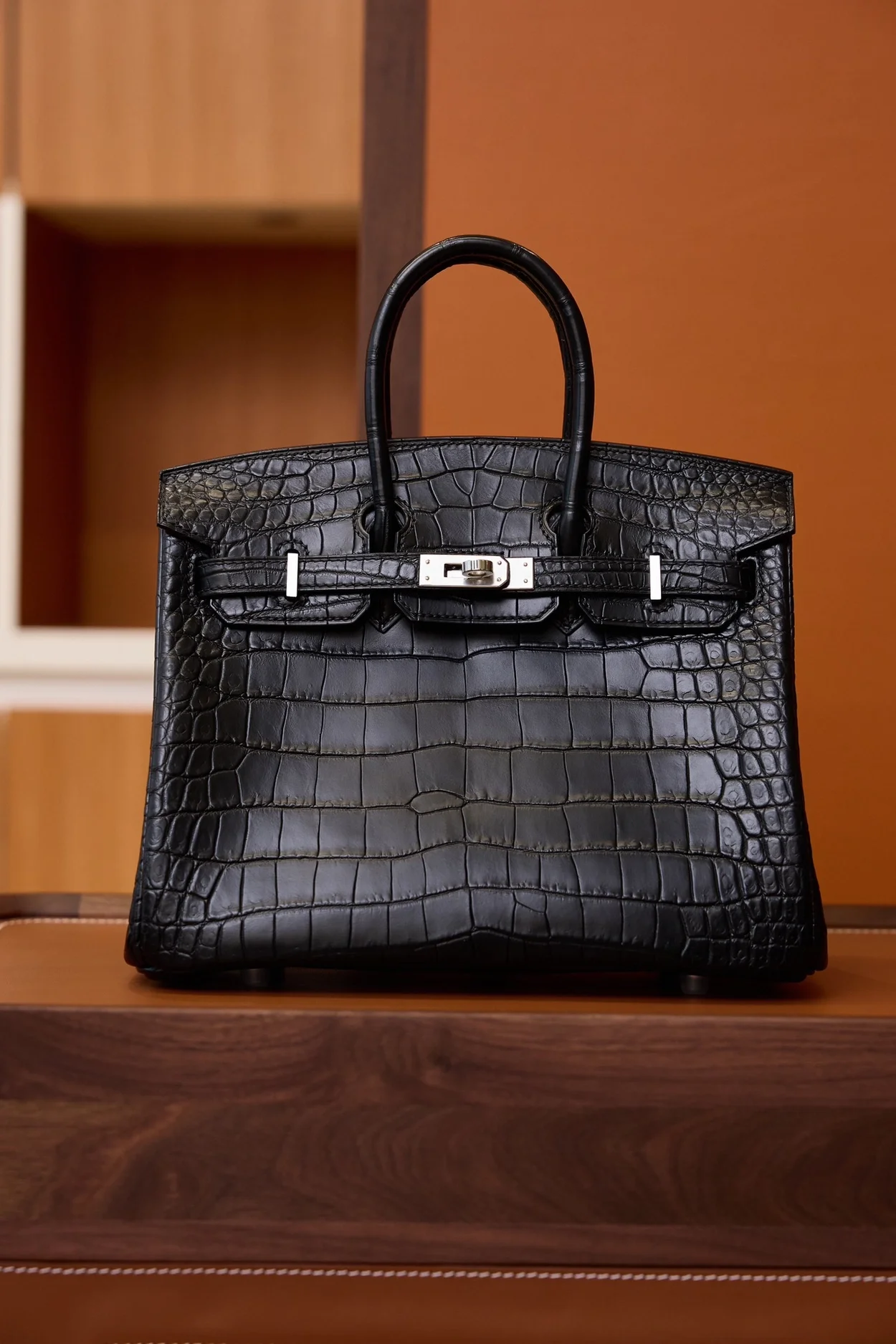 에르메스 버킨 25 셀리에 크로커다일 무광 블랙 실버 하드웨어 (100% HAND MADE)