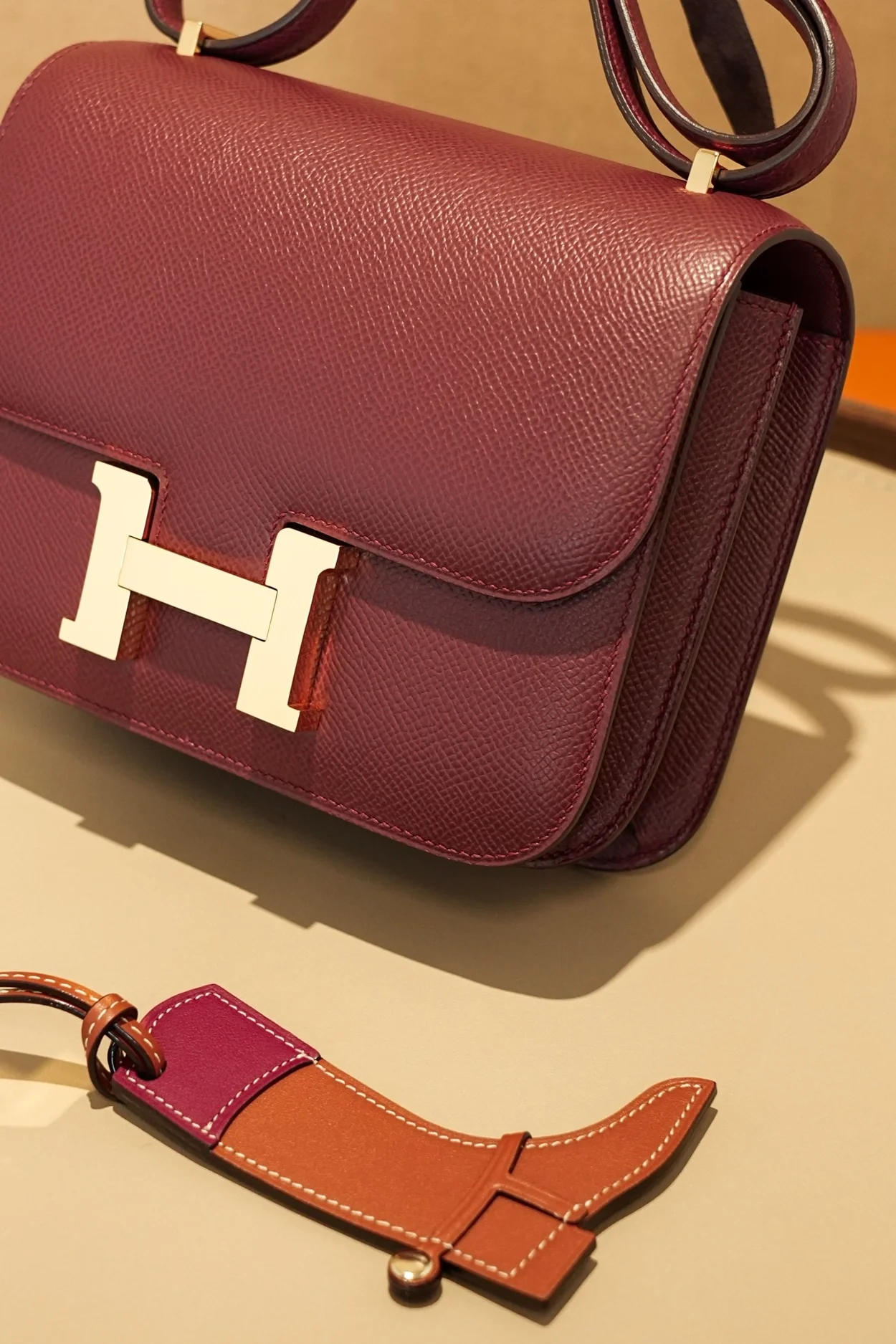 에르메스 콘스탄스 18 버건디 앱송 골드 하드웨어 (100% HAND MADE)