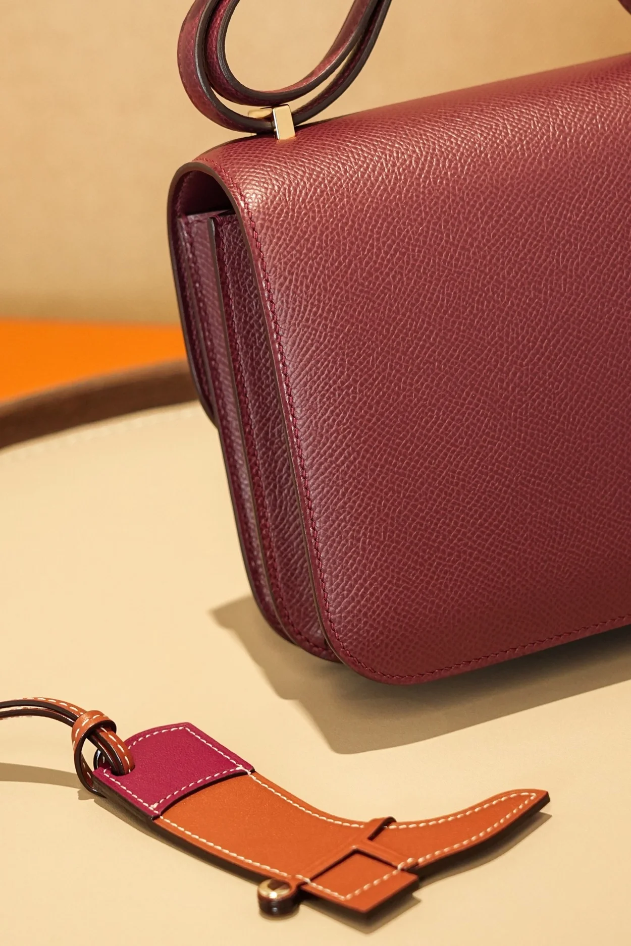 에르메스 콘스탄스 18 버건디 앱송 골드 하드웨어 (100% HAND MADE)