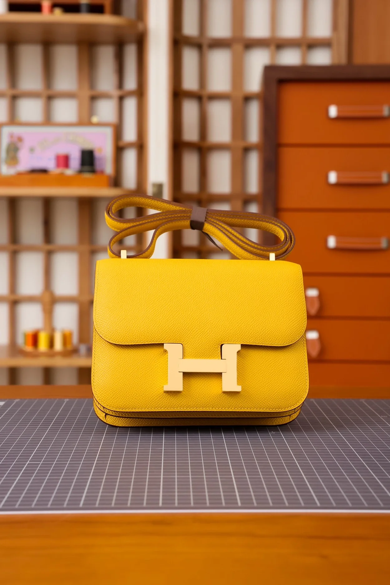 에르메스 콘스탄스 18 옐로우 앱송 골드 하드웨어 (100% HAND MADE)