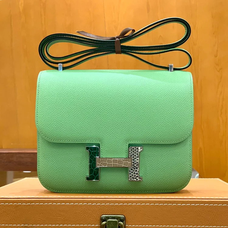 에르메스 콘스탄스 18 아보카도 그린 앱송 에나멜 인레이 버클 팔라듐 하드웨어 (100% HAND MADE)