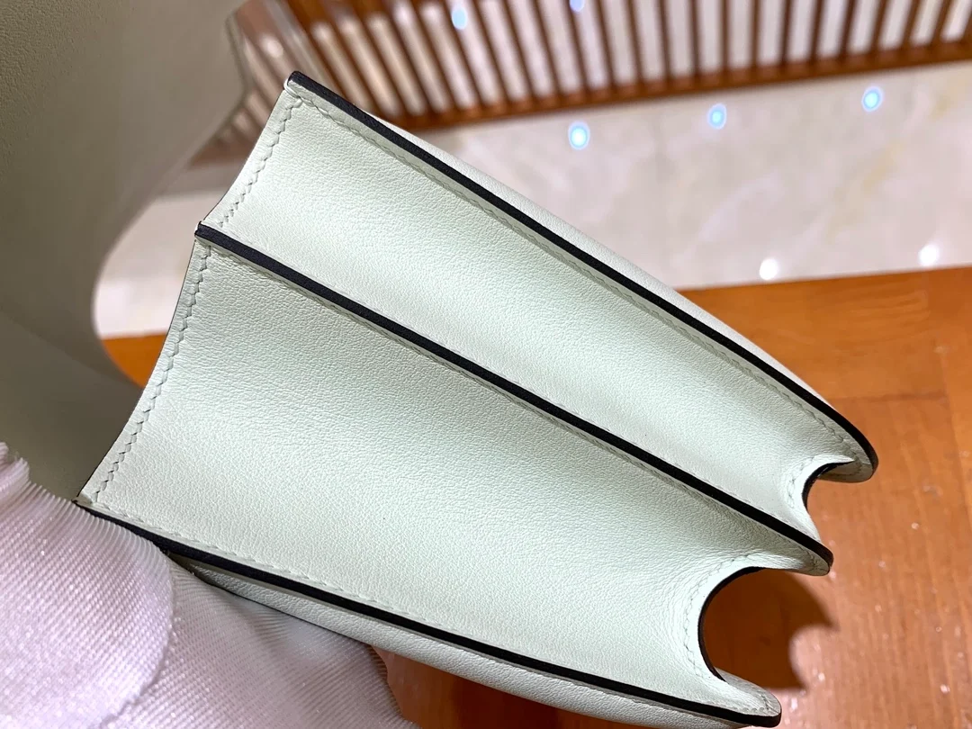 에르메스 콘스탄스 18 버블 그린 스위프트 팔라듐 하드웨어 (100% HAND MADE)