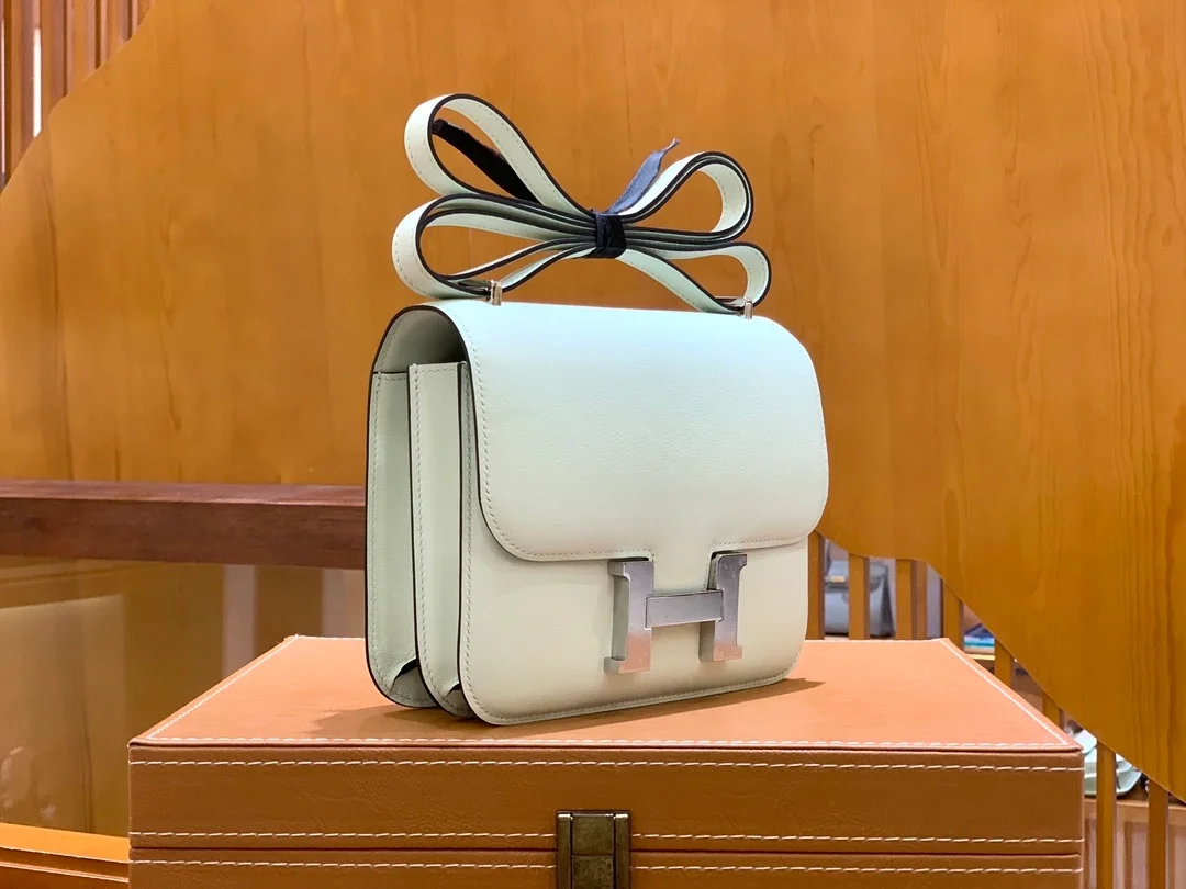 에르메스 콘스탄스 18 버블 그린 스위프트 팔라듐 하드웨어 (100% HAND MADE)