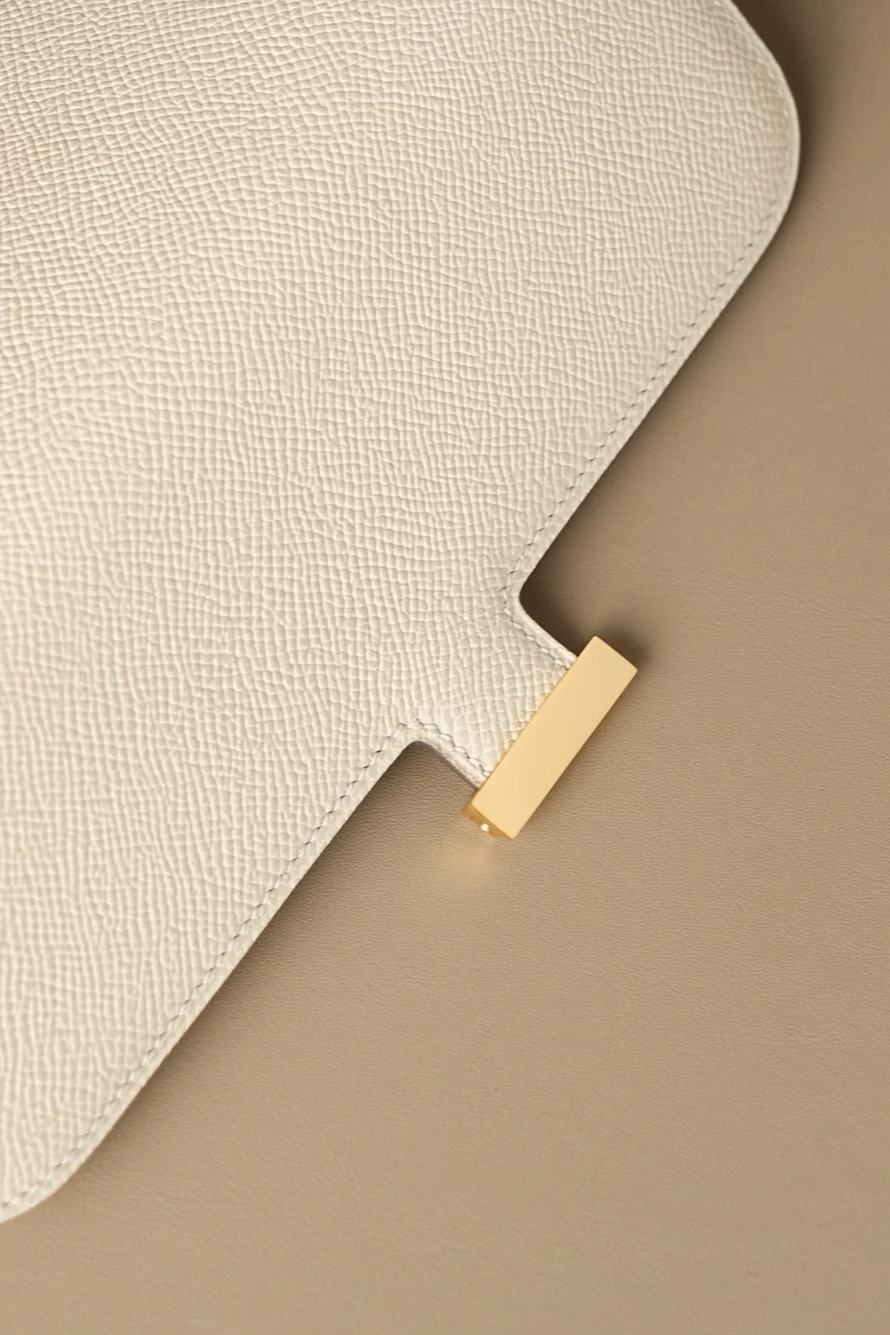 에르메스 콘스탄스 롱 투 고 지갑 크레 앱송 골드 하드웨어 (100% HAND MADE)