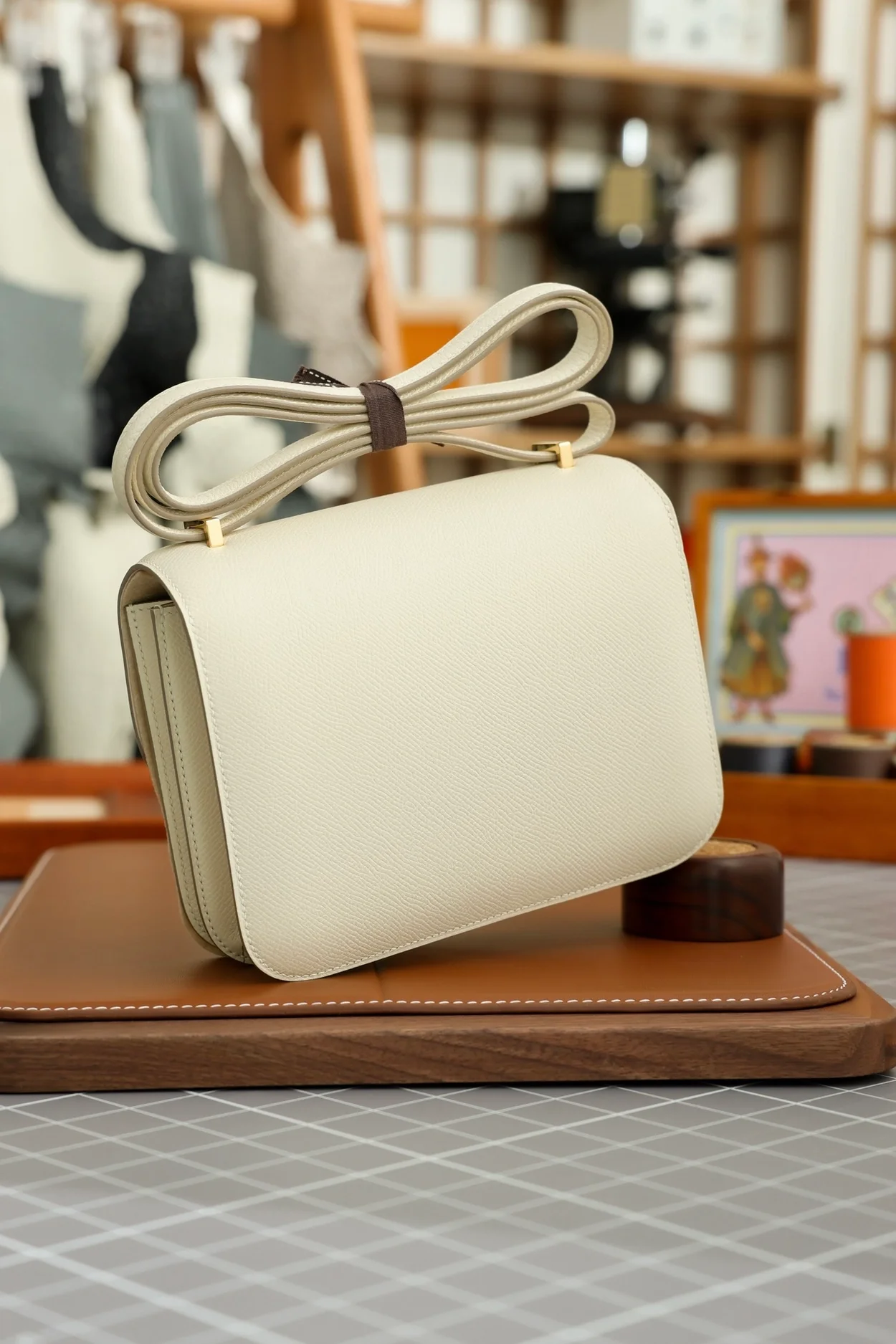 에르메스 콘스탄스 18 화이트 앱송 골드 하드웨어 (100% HAND MADE)