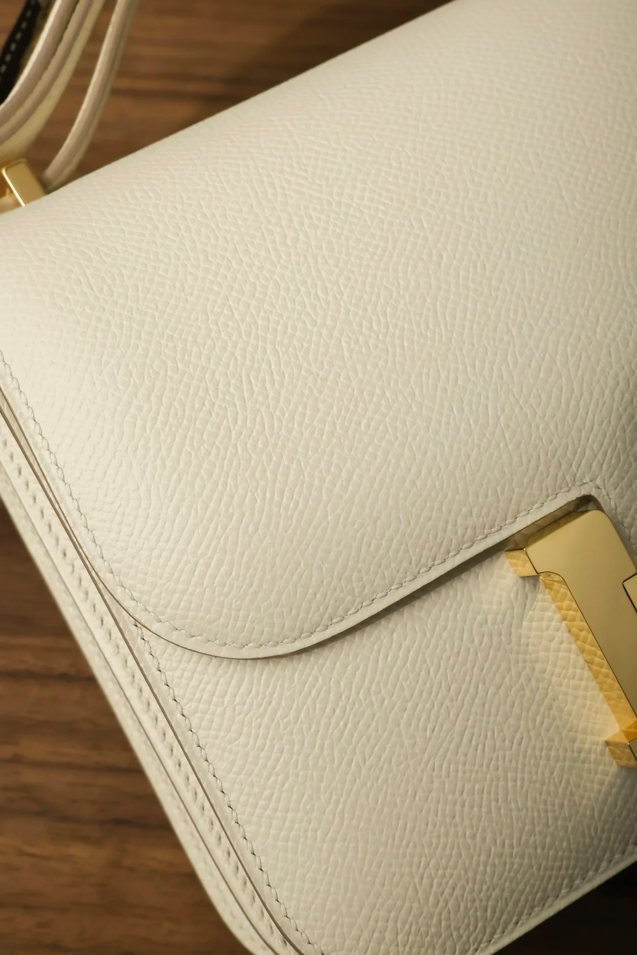 에르메스 콘스탄스 18 화이트 앱송 골드 하드웨어 (100% HAND MADE)