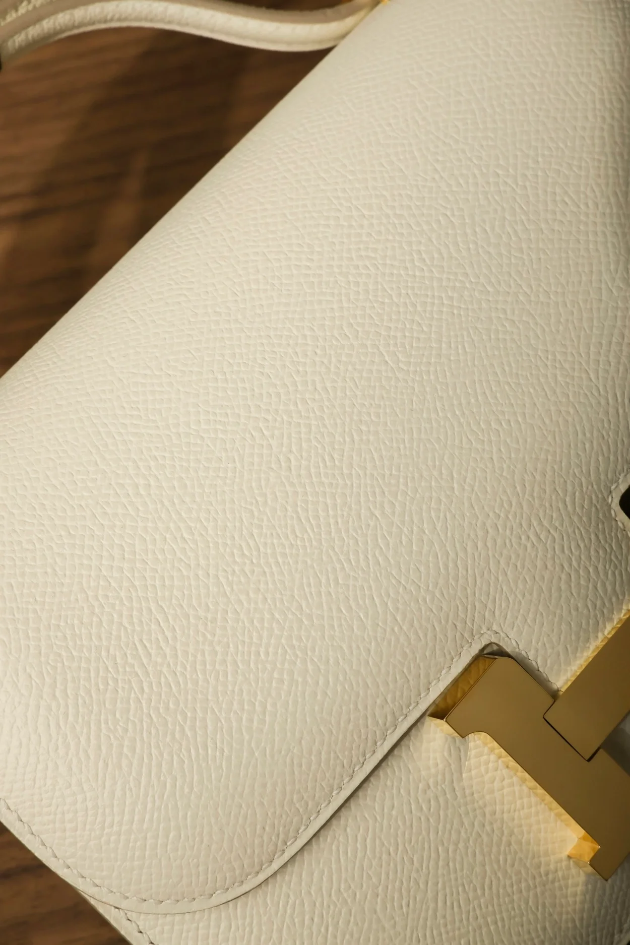 에르메스 콘스탄스 18 화이트 앱송 골드 하드웨어 (100% HAND MADE)