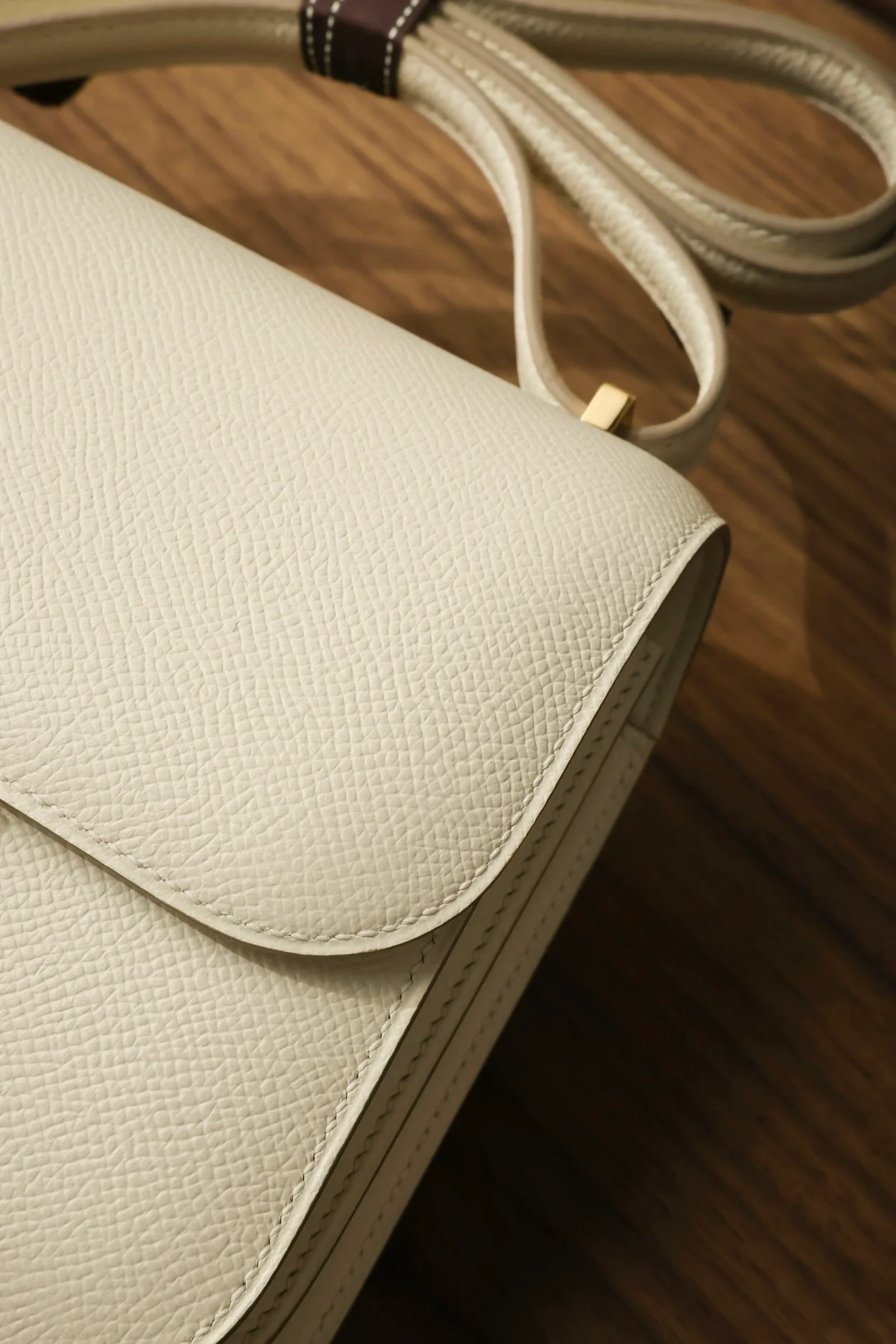 에르메스 콘스탄스 18 화이트 앱송 골드 하드웨어 (100% HAND MADE)