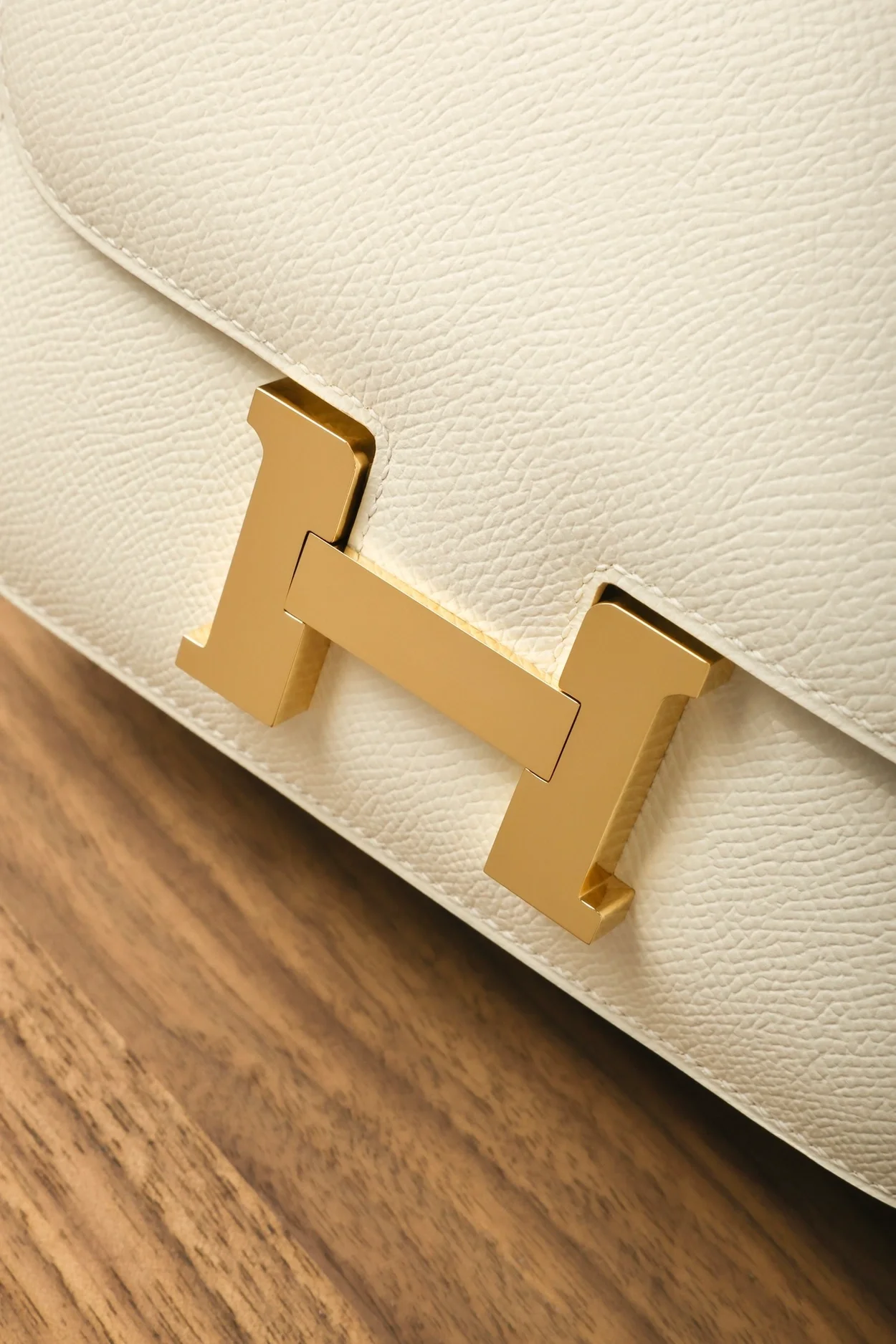 에르메스 콘스탄스 18 화이트 앱송 골드 하드웨어 (100% HAND MADE)