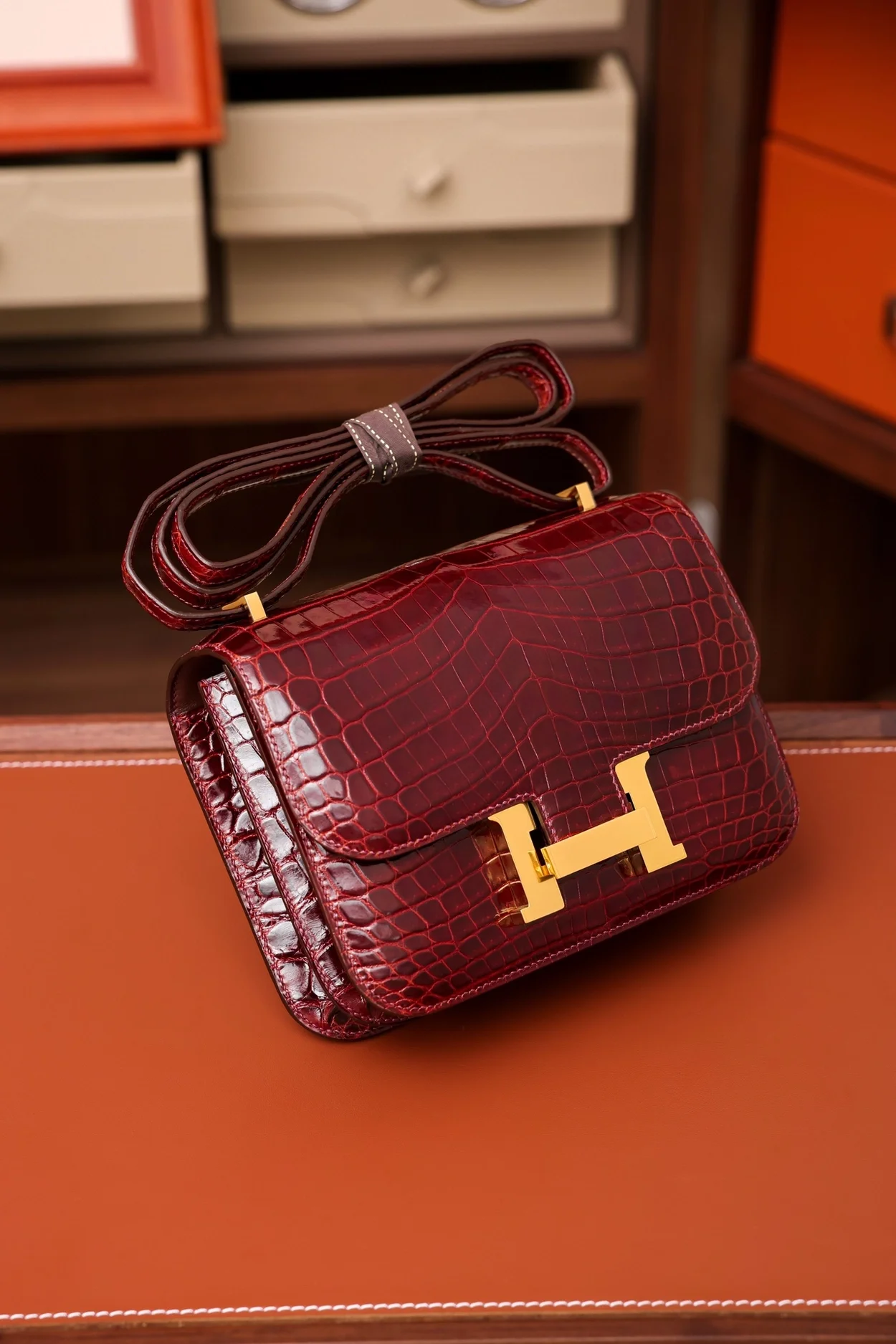 에르메스 콘스탄스 18 엘리게이터 버건디 골드 하드웨어 (100% HAND MADE)