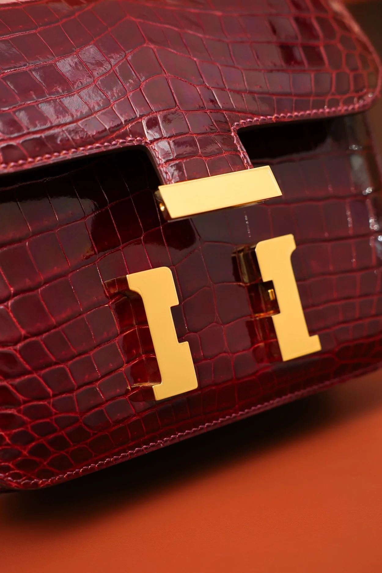 에르메스 콘스탄스 18 엘리게이터 버건디 골드 하드웨어 (100% HAND MADE)
