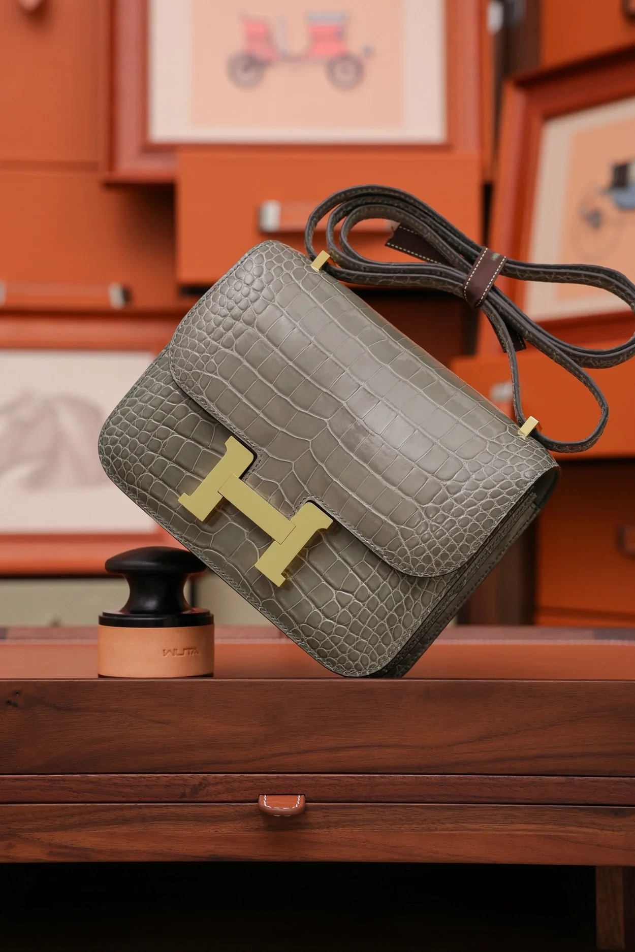 에르메스 콘스탄스 18 엘리게이터 그레이 골드 하드웨어 (100% HAND MADE)