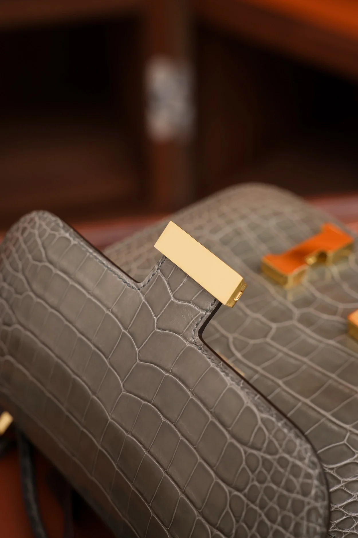 에르메스 콘스탄스 18 엘리게이터 그레이 골드 하드웨어 (100% HAND MADE)