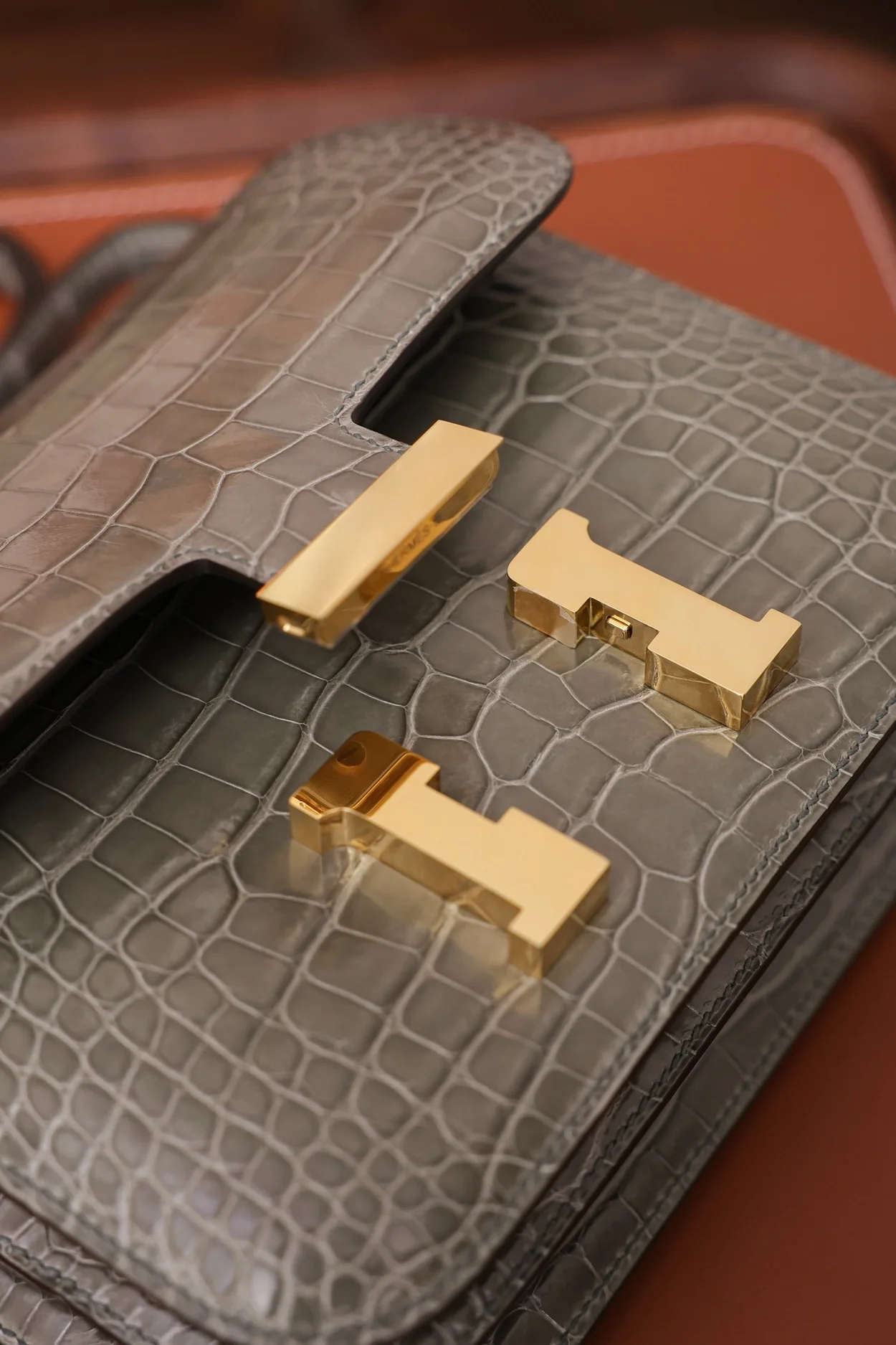 에르메스 콘스탄스 18 엘리게이터 그레이 골드 하드웨어 (100% HAND MADE)