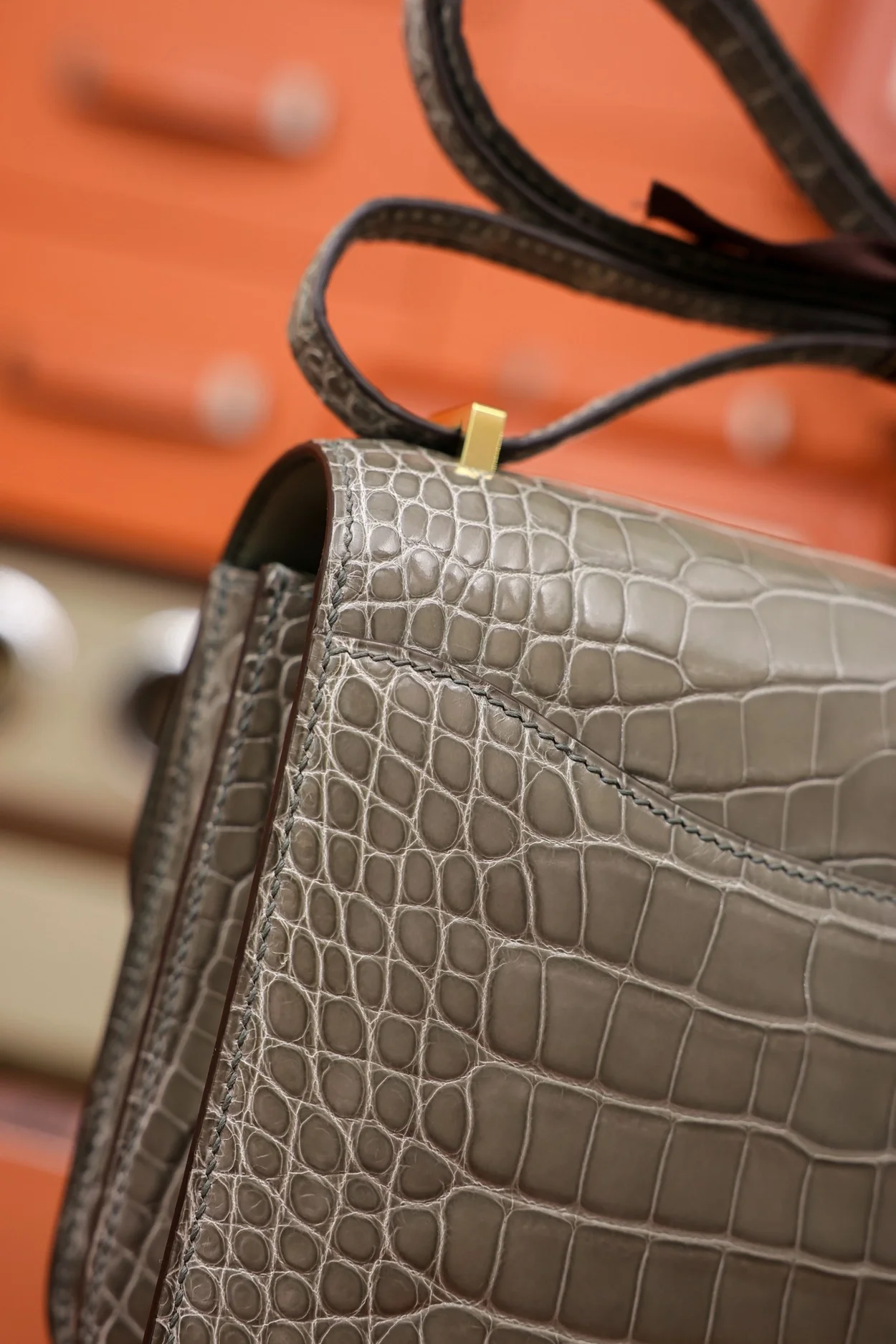 에르메스 콘스탄스 18 엘리게이터 그레이 골드 하드웨어 (100% HAND MADE)