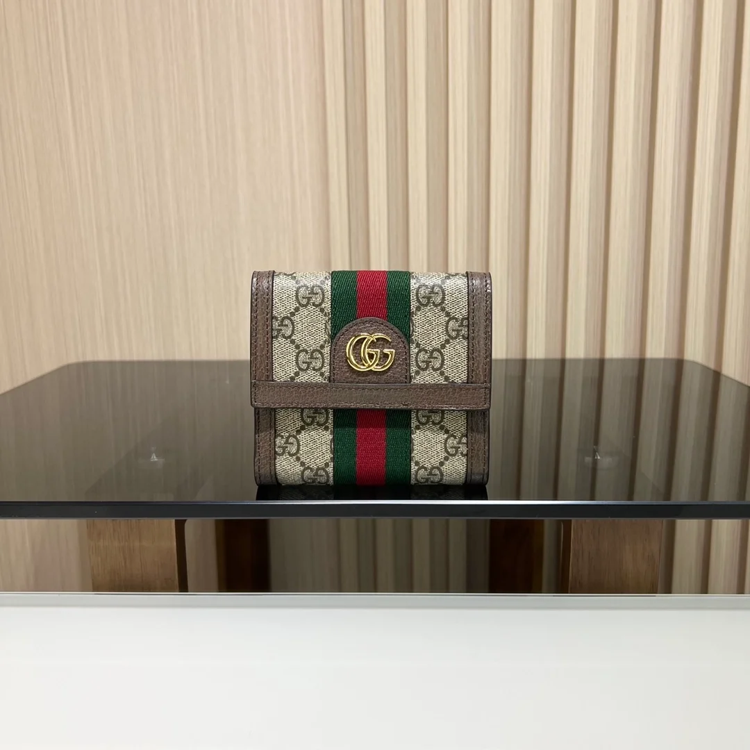 구찌 오피디아 GG 수프림 지갑