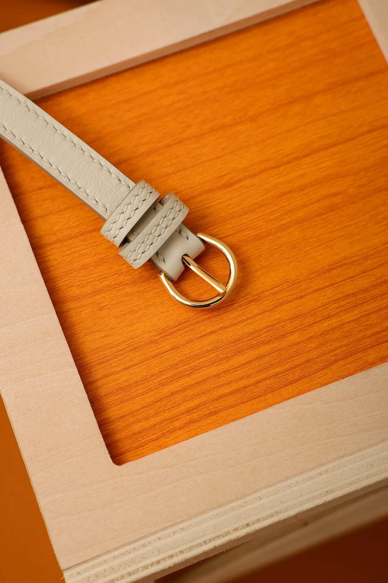 에르메스 뉴켈리 2424백 베통 골드 하드웨어 (100% HAND MADE)