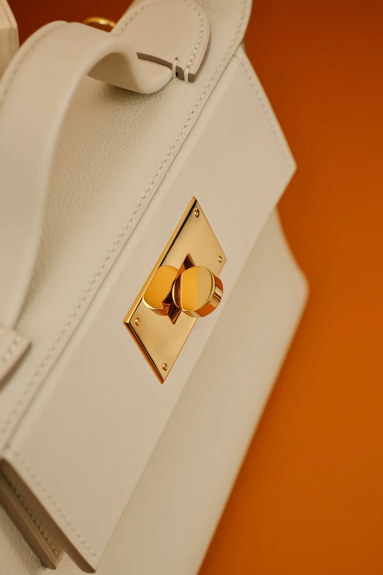 에르메스 뉴켈리 2424백 베통 골드 하드웨어 (100% HAND MADE)