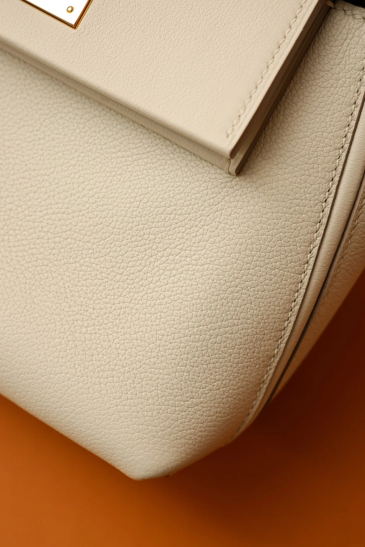 에르메스 뉴켈리 2424백 베통 골드 하드웨어 (100% HAND MADE)