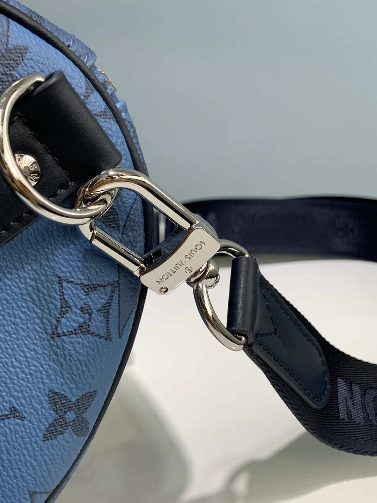 루이비통 키폴 반둘리에 35 M22573