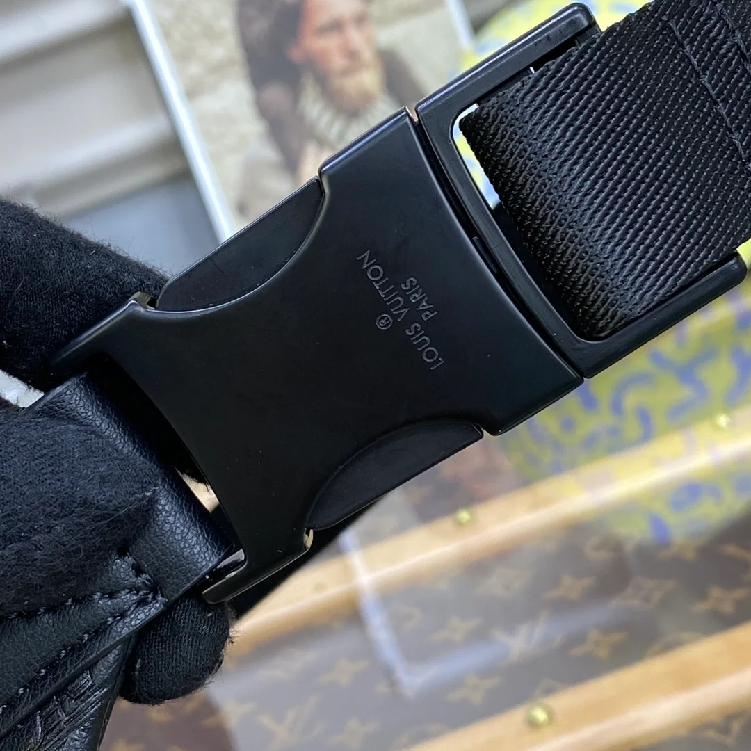 루이비통 디스커버리 PM 범백 M46036