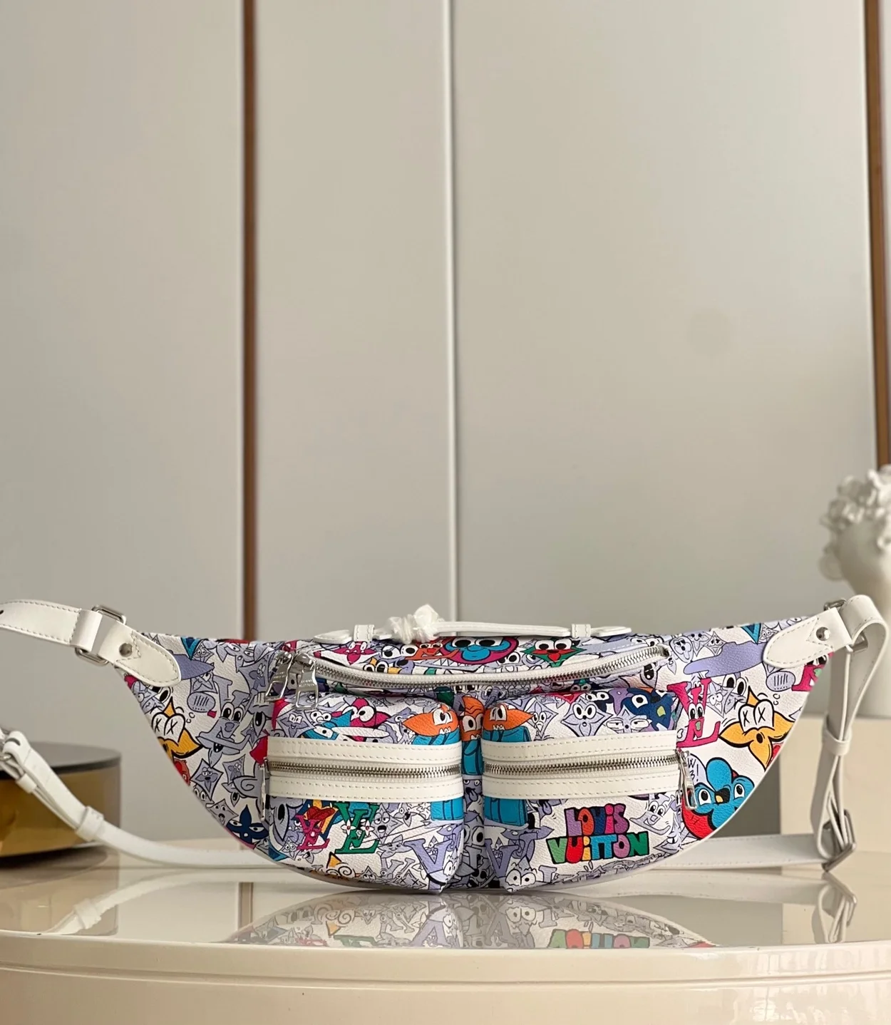 루이비통 멀티 포켓 범백 M21853