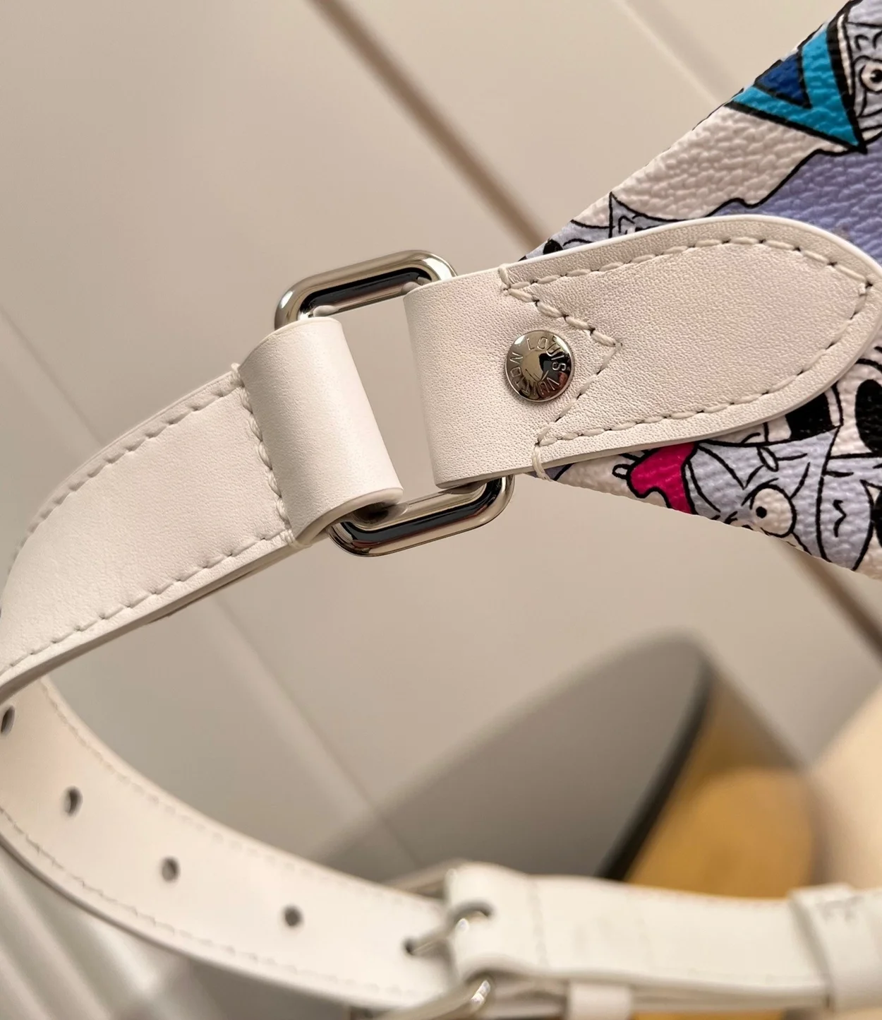 루이비통 멀티 포켓 범백 M21853