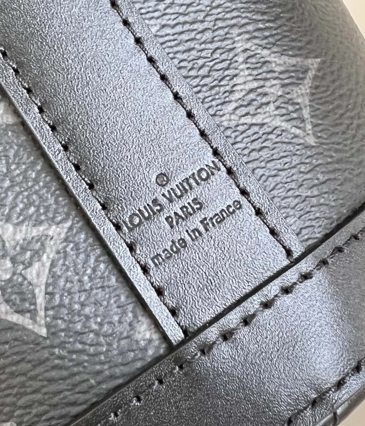 루이비통 엔벨로프 파우치 M11613