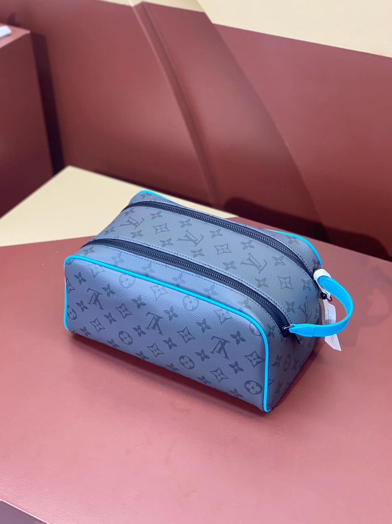 루이비통 도프 키트 M11482