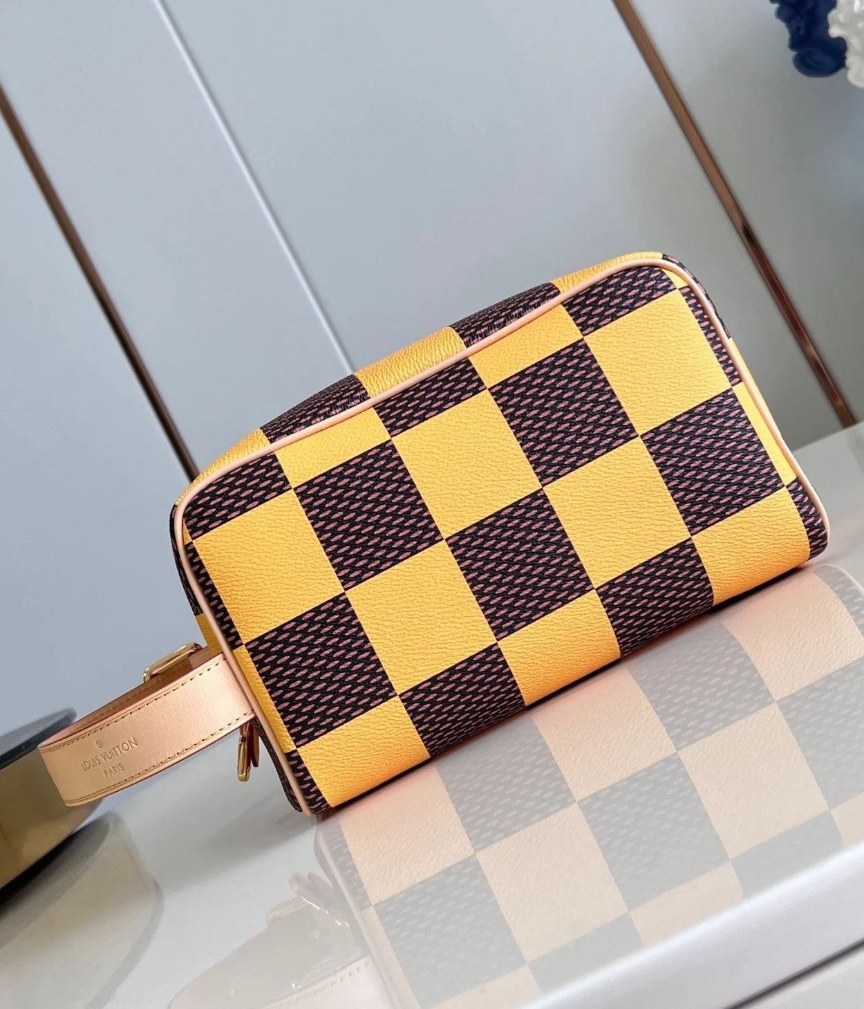 루이비통 락커 돕 키트 옐로우 N40567