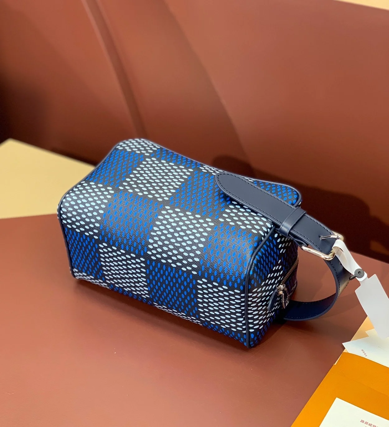 루이비통 락커 돕 키트 블루 N40747