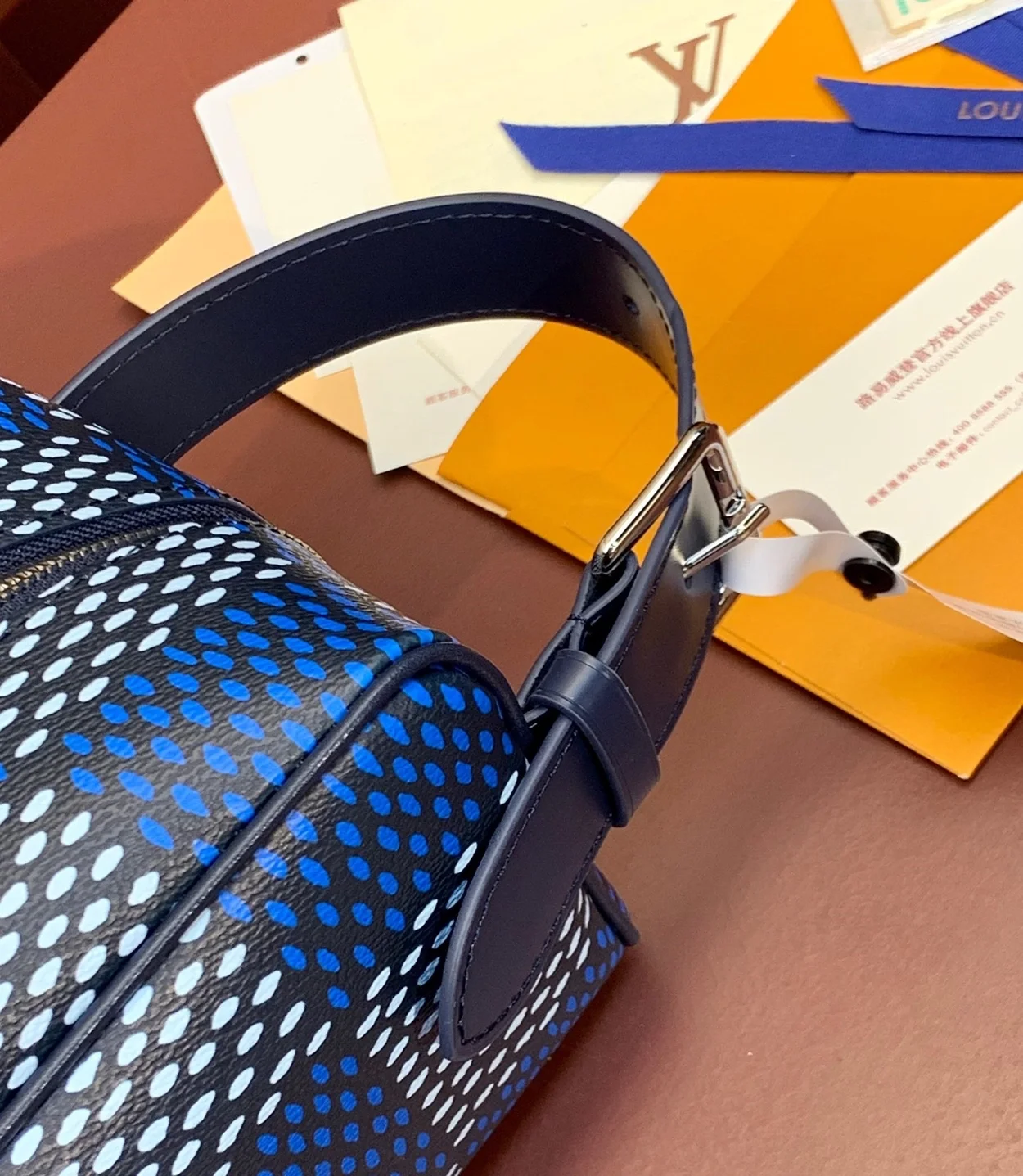 루이비통 락커 돕 키트 블루 N40747