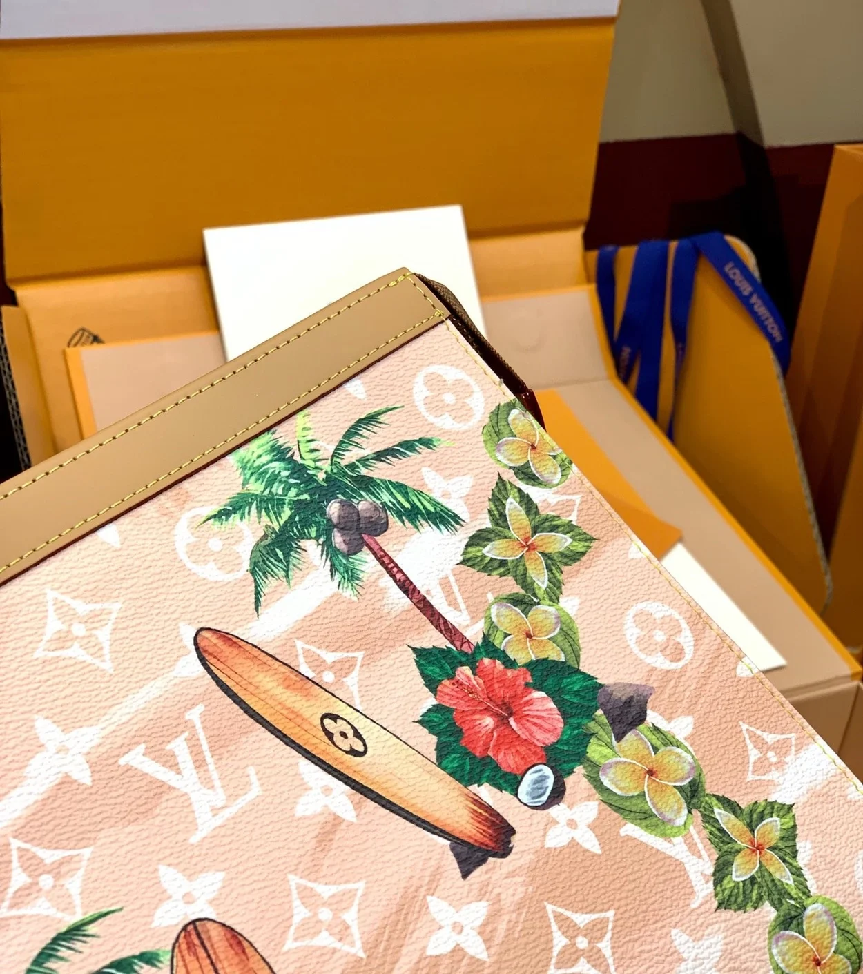 루이비통 SS 플라워 클러치 M83465